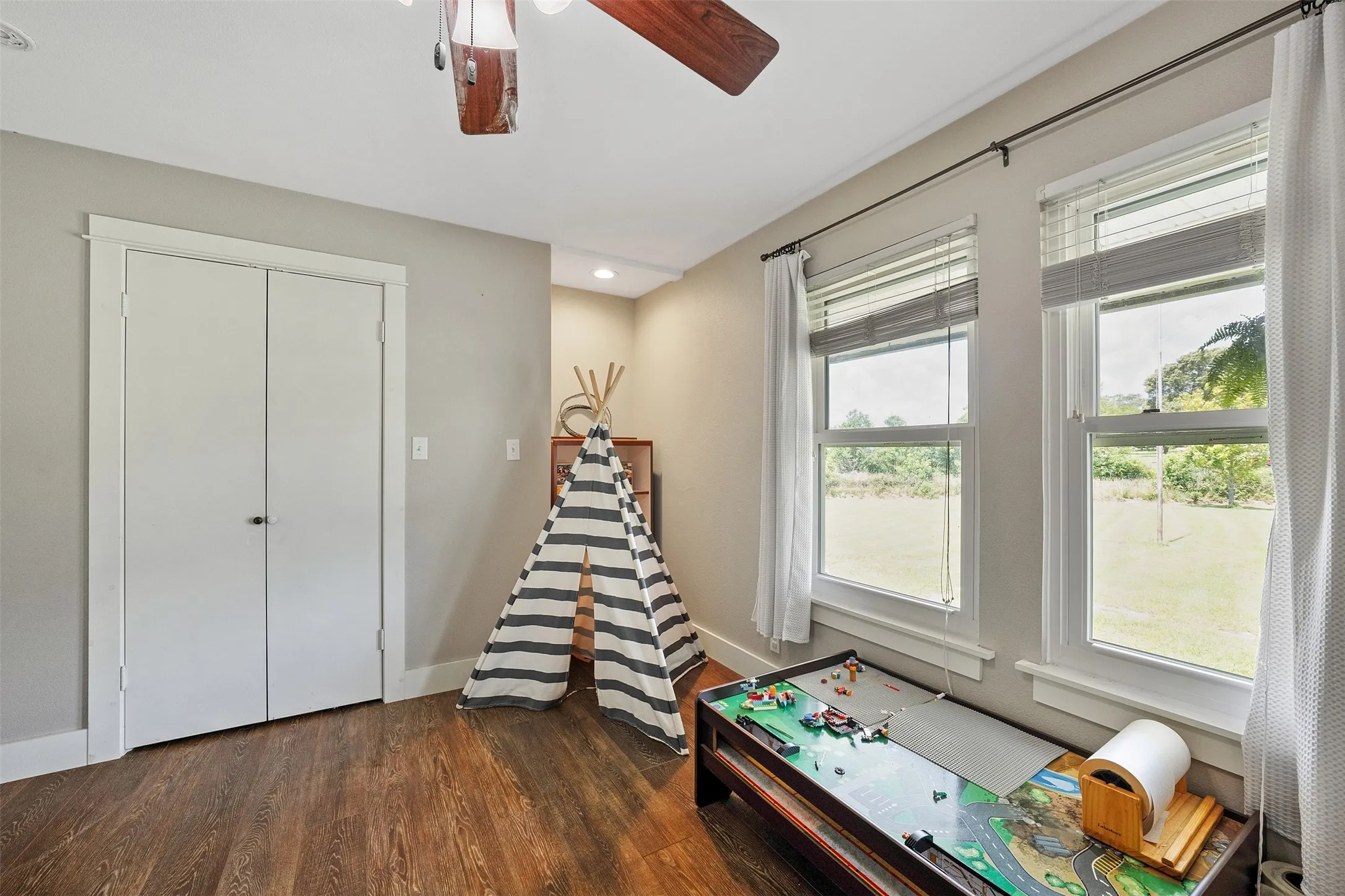 Single Family Residence For Sale in Wood County , 435 County Road 3204, Quitman, Texas 75783, 5 Bedroom, 4 Bathroom, Garage spaces, 2,807 Sqft, built in 1980, mls#21395998, Real Estate Agent in Quitman, Homes For Sale in Wood county, Homes For Sale in Quitman, Realtor in Quitman Texas, Real Estate Brokerage Independent Realty Texas, Luminita Cordes Realtor