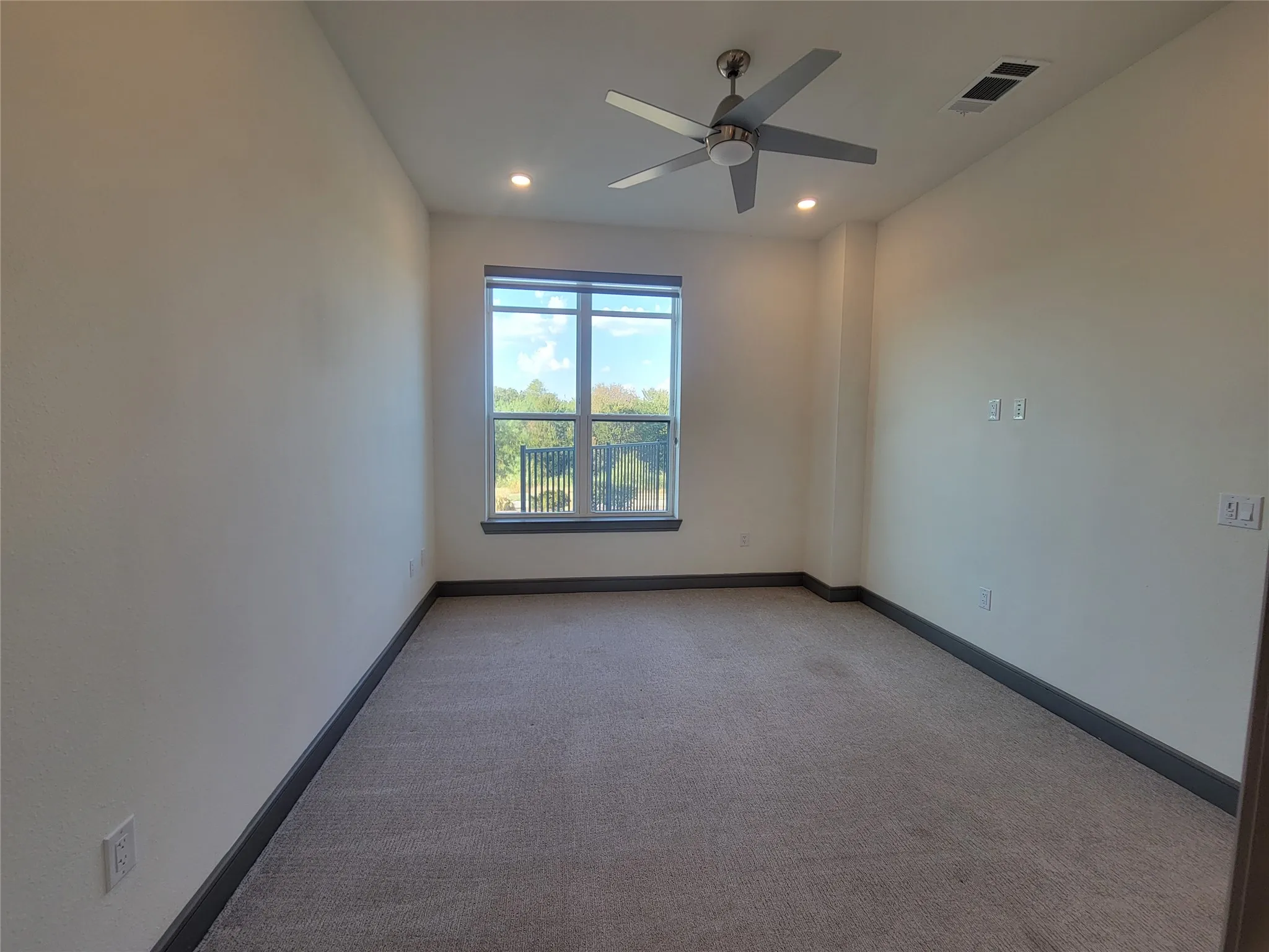 Condominium For Sale in Denton County , 2700 Old Denton Road 1032, Carrollton, Texas 75007, 2 Bedroom, 2 Bathroom, 2 Garage spaces, 1,172 Sqft, built in 2022, mls#21390761, Real Estate Agent in Carrollton, Homes For Sale in Denton county, Homes For Sale in Carrollton, Realtor in Carrollton Texas, Real Estate Brokerage Independent Realty Texas, Luminita Cordes Realtor