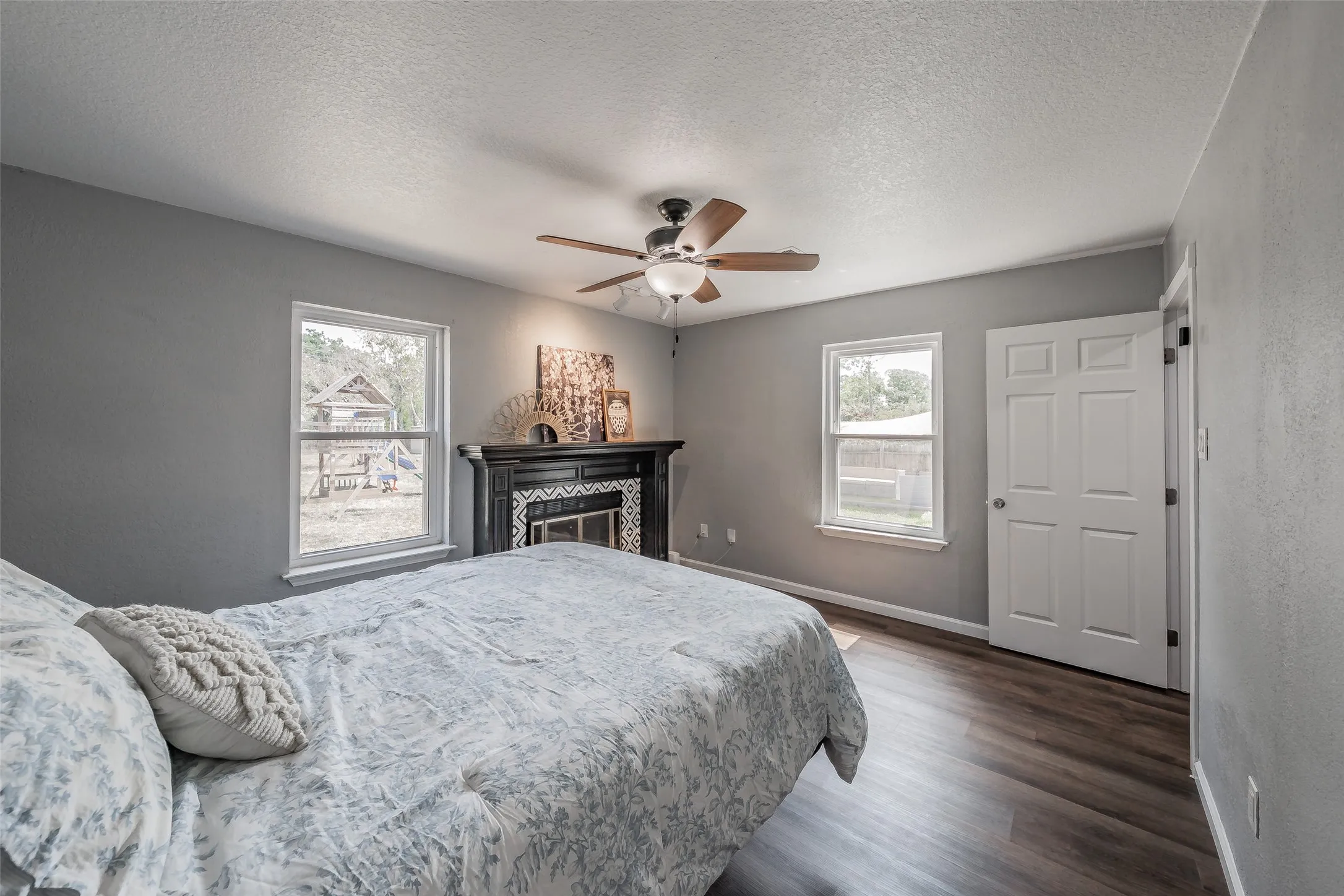 Single Family Residence For Sale in Tarrant County , 7008 Smithfield Road, North Richland Hills, Texas 76182, 3 Bedroom, 3 Bathroom, 1 Garage spaces, 1,357 Sqft, built in 1971, mls#21394722, Real Estate Agent in North Richland Hills, Homes For Sale in Tarrant county, Homes For Sale in North Richland Hills, Realtor in North Richland Hills Texas, Real Estate Brokerage Independent Realty Texas, Luminita Cordes Realtor