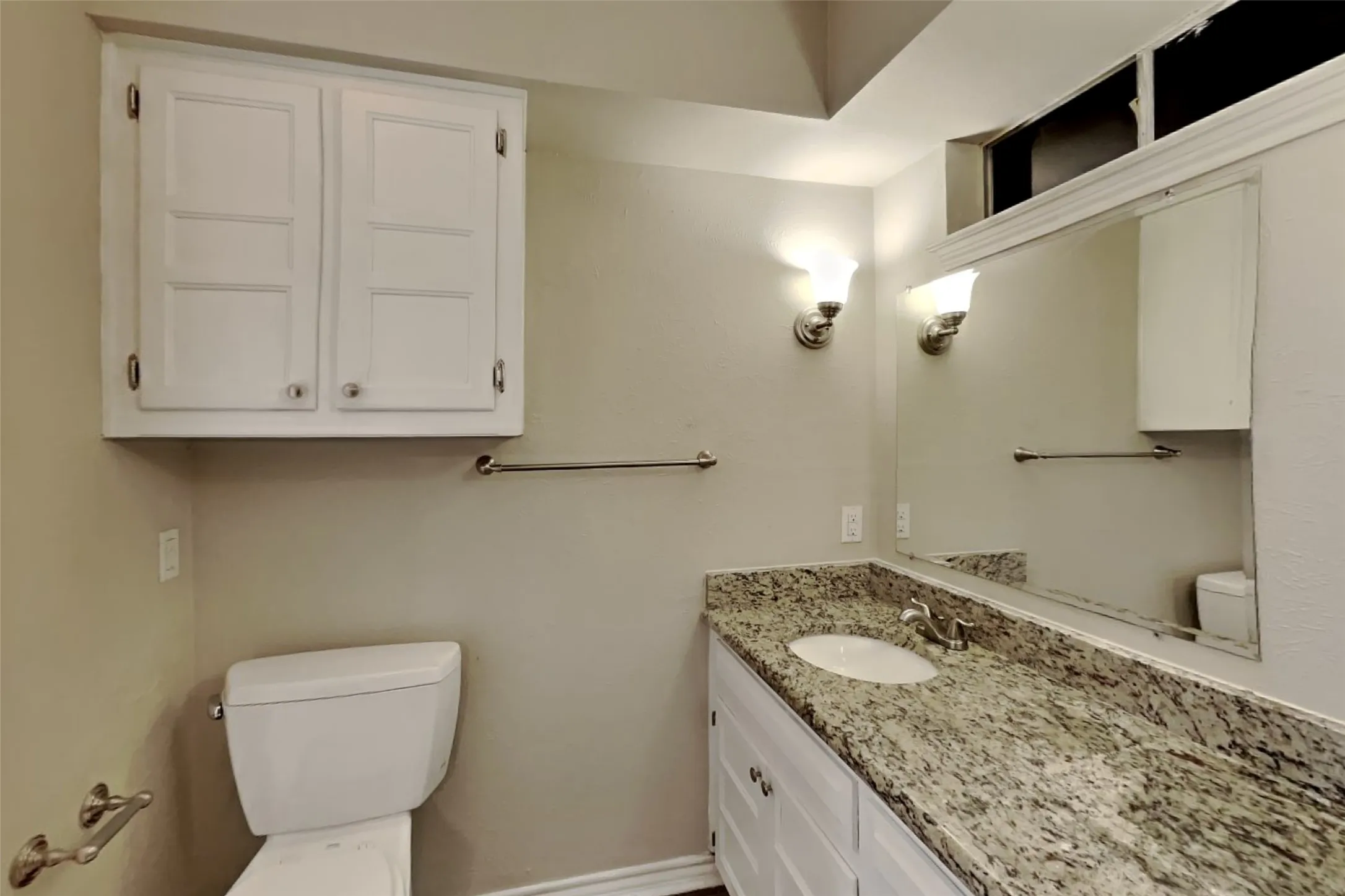 Single Family Residence For Rent in Dallas County , 725 Maple Glen Drive, Garland, Texas 75043, 3 Bedroom, 2 Bathroom, 2 Garage spaces, 1,614 Sqft, built in 1975, mls#21396041, Real Estate Agent in Garland, Homes For Rent in Dallas county, Homes For Rent in Garland, Realtor in Garland Texas, Real Estate Brokerage Independent Realty Texas, Luminita Cordes Realtor