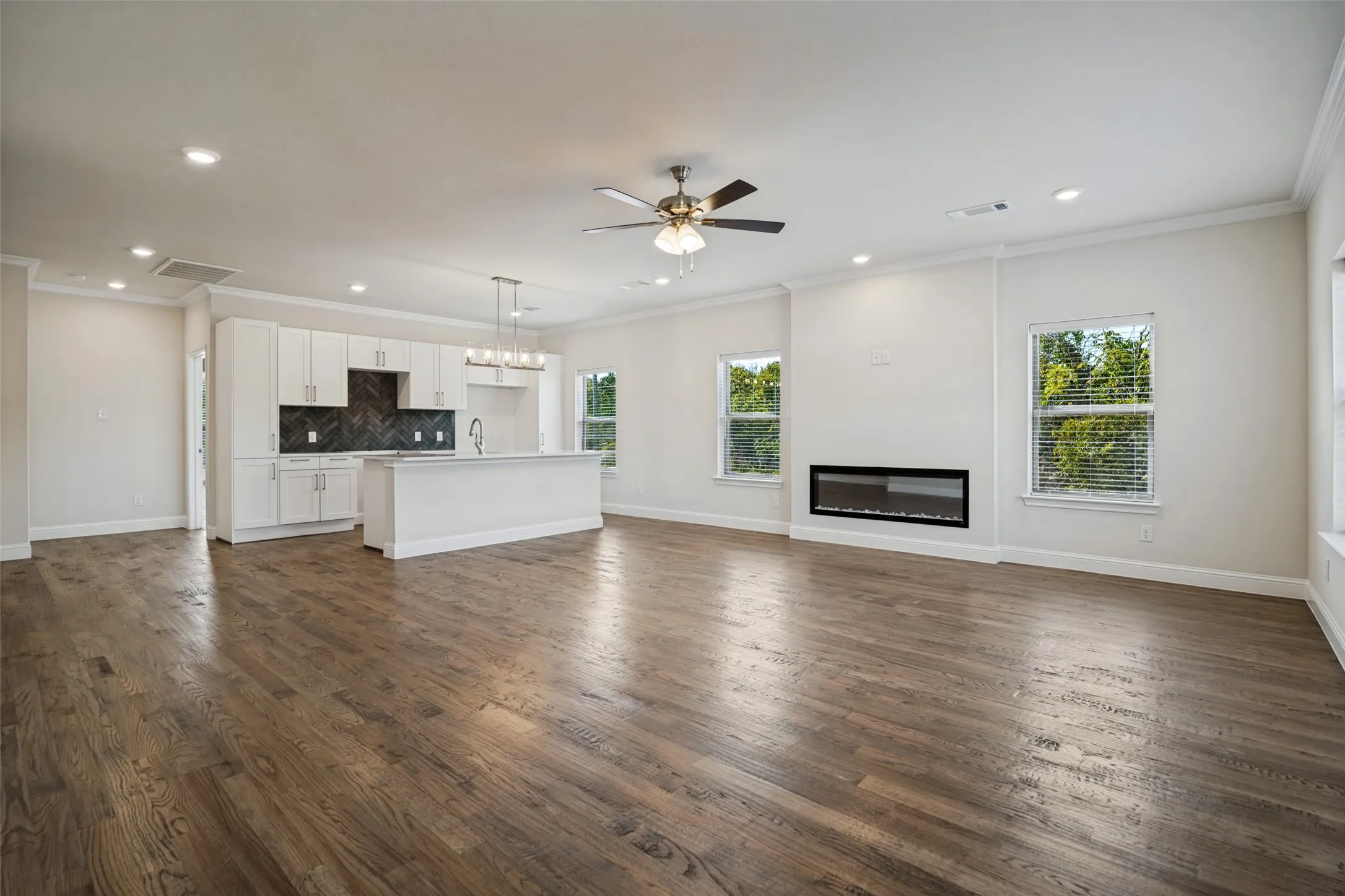 Townhouse For Sale in Dallas County , 6446 Mason Court, Dallas, Texas 75227, 4 Bedroom, 4 Bathroom, 2 Garage spaces, 2,458 Sqft, built in 2026, mls#21388159, Real Estate Agent in Dallas, Homes For Sale in Dallas county, Homes For Sale in Dallas, Realtor in Dallas Texas, Real Estate Brokerage Independent Realty Texas, Luminita Cordes Realtor