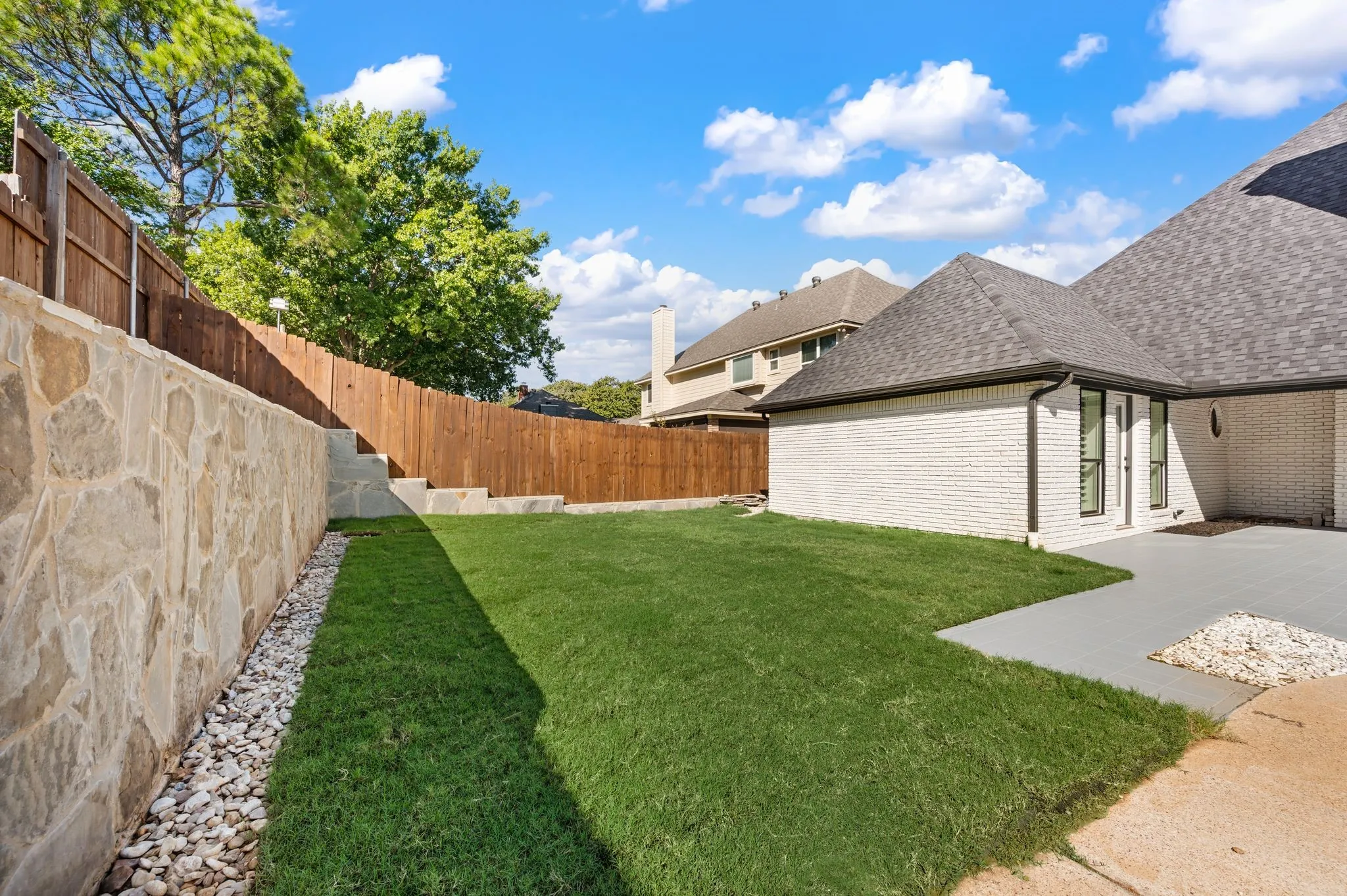 Single Family Residence For Sale in Tarrant County , 2905 Crestline Drive, Grapevine, Texas 76051, 3 Bedroom, 3 Bathroom, 2 Garage spaces, 2,523 Sqft, built in 1985, mls#21366665, Real Estate Agent in Grapevine, Homes For Sale in Tarrant county, Homes For Sale in Grapevine, Realtor in Grapevine Texas, Real Estate Brokerage Independent Realty Texas, Luminita Cordes Realtor