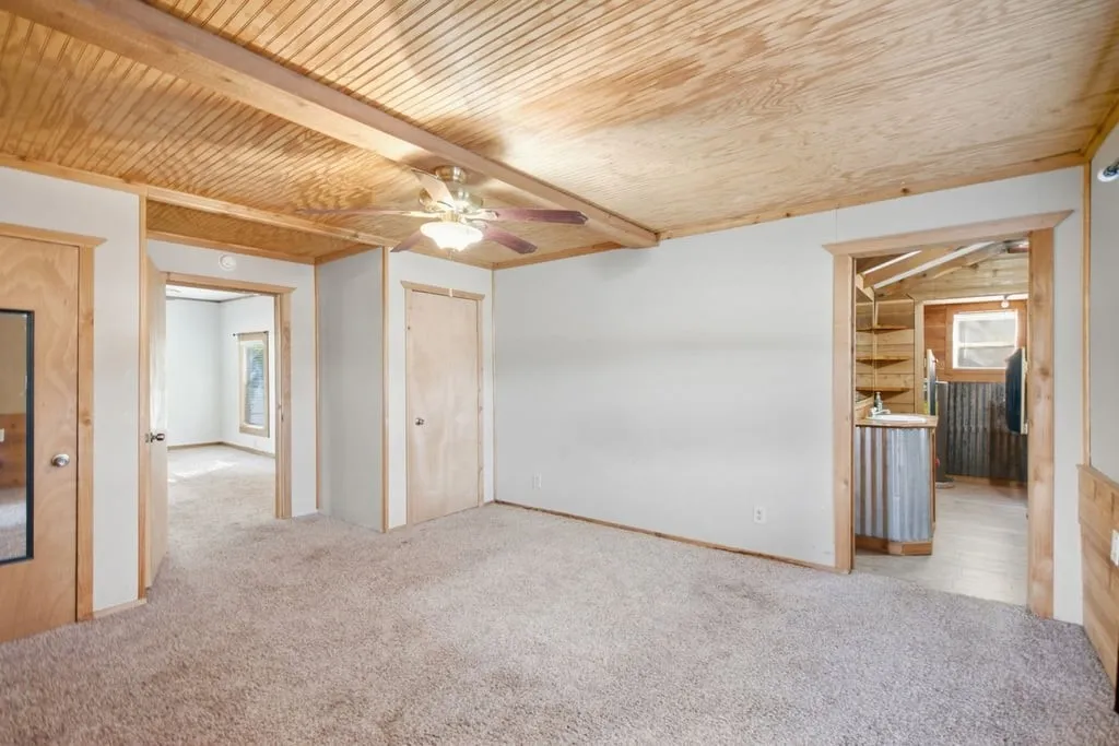 Single Family Residence For Sale in Eastland County , 901 W 8th Street, Cisco, Texas 76437, 2 Bedroom, 3 Bathroom, Garage spaces, 1,452 Sqft, built in 1940, mls#21393594, Real Estate Agent in Cisco, Homes For Sale in Eastland county, Homes For Sale in Cisco, Realtor in Cisco Texas, Real Estate Brokerage Independent Realty Texas, Luminita Cordes Realtor