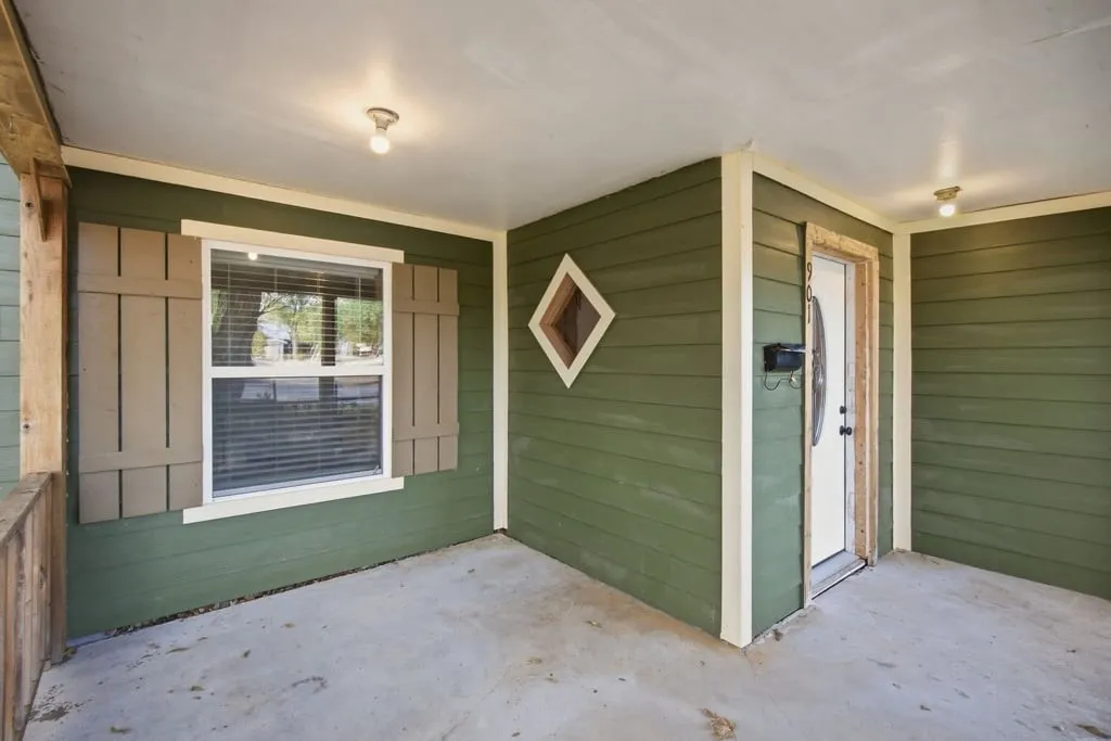 Single Family Residence For Sale in Eastland County , 901 W 8th Street, Cisco, Texas 76437, 2 Bedroom, 3 Bathroom, Garage spaces, 1,452 Sqft, built in 1940, mls#21393594, Real Estate Agent in Cisco, Homes For Sale in Eastland county, Homes For Sale in Cisco, Realtor in Cisco Texas, Real Estate Brokerage Independent Realty Texas, Luminita Cordes Realtor