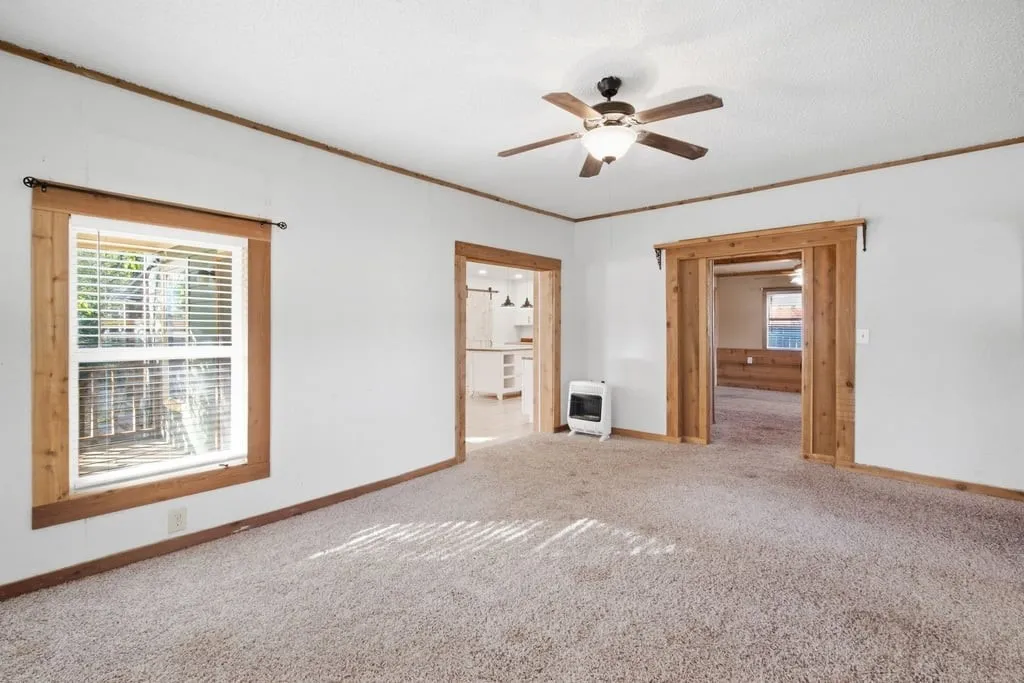 Single Family Residence For Sale in Eastland County , 901 W 8th Street, Cisco, Texas 76437, 2 Bedroom, 3 Bathroom, Garage spaces, 1,452 Sqft, built in 1940, mls#21393594, Real Estate Agent in Cisco, Homes For Sale in Eastland county, Homes For Sale in Cisco, Realtor in Cisco Texas, Real Estate Brokerage Independent Realty Texas, Luminita Cordes Realtor