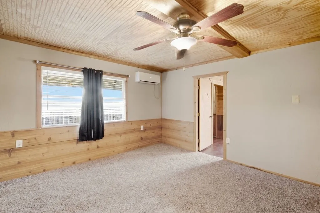 Single Family Residence For Sale in Eastland County , 901 W 8th Street, Cisco, Texas 76437, 2 Bedroom, 3 Bathroom, Garage spaces, 1,452 Sqft, built in 1940, mls#21393594, Real Estate Agent in Cisco, Homes For Sale in Eastland county, Homes For Sale in Cisco, Realtor in Cisco Texas, Real Estate Brokerage Independent Realty Texas, Luminita Cordes Realtor