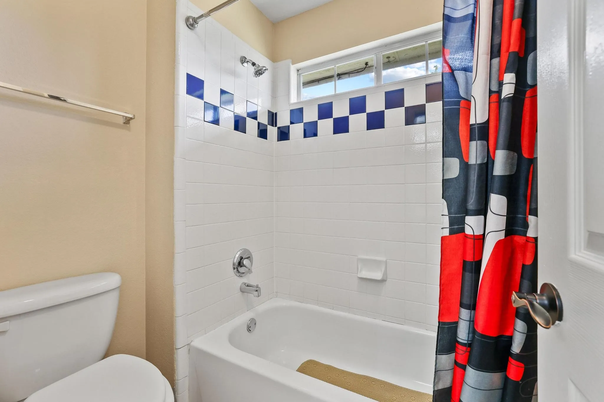 Jack and Jill bath upstairs