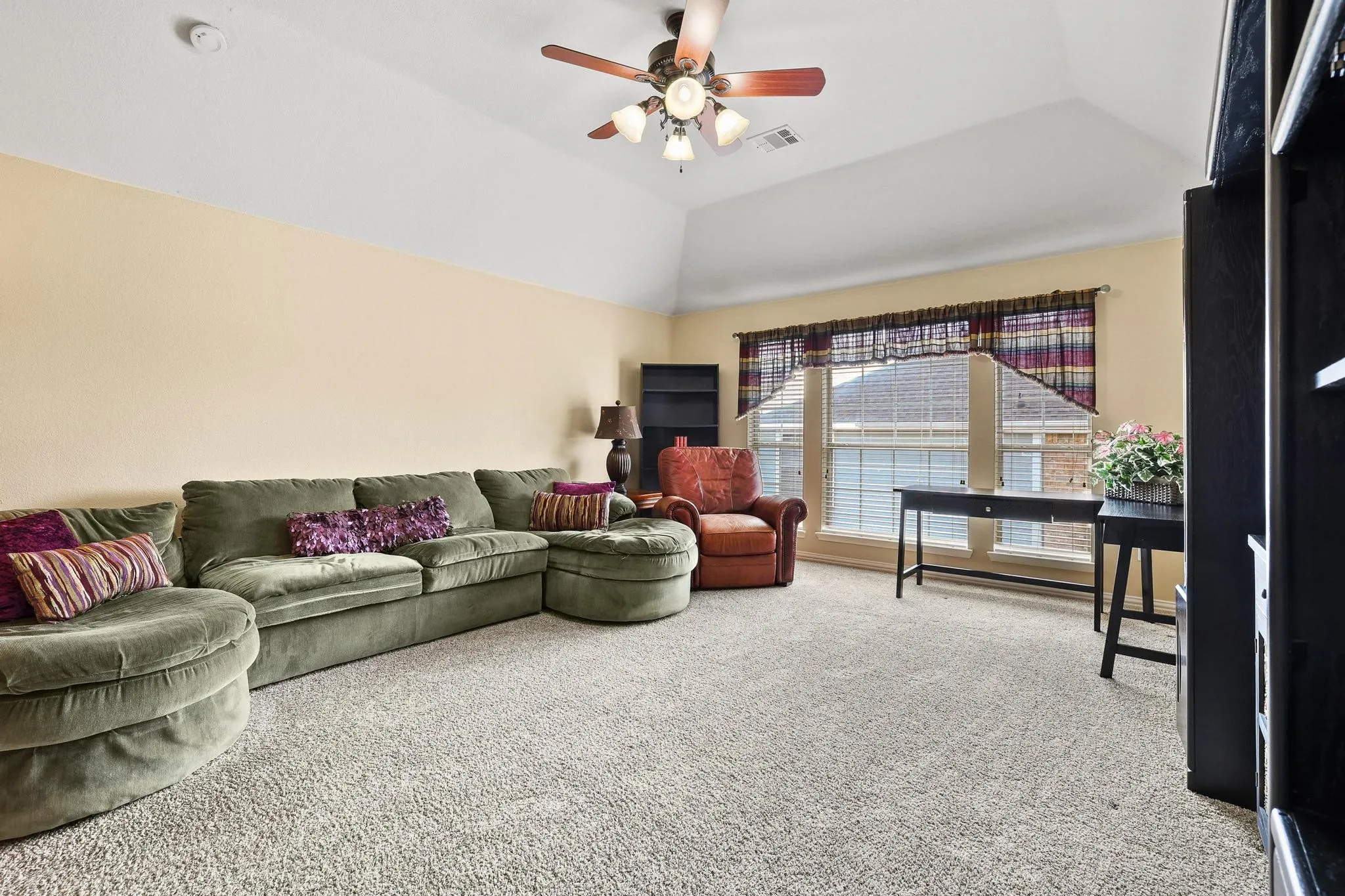 Upstairs game room offers flexibility
