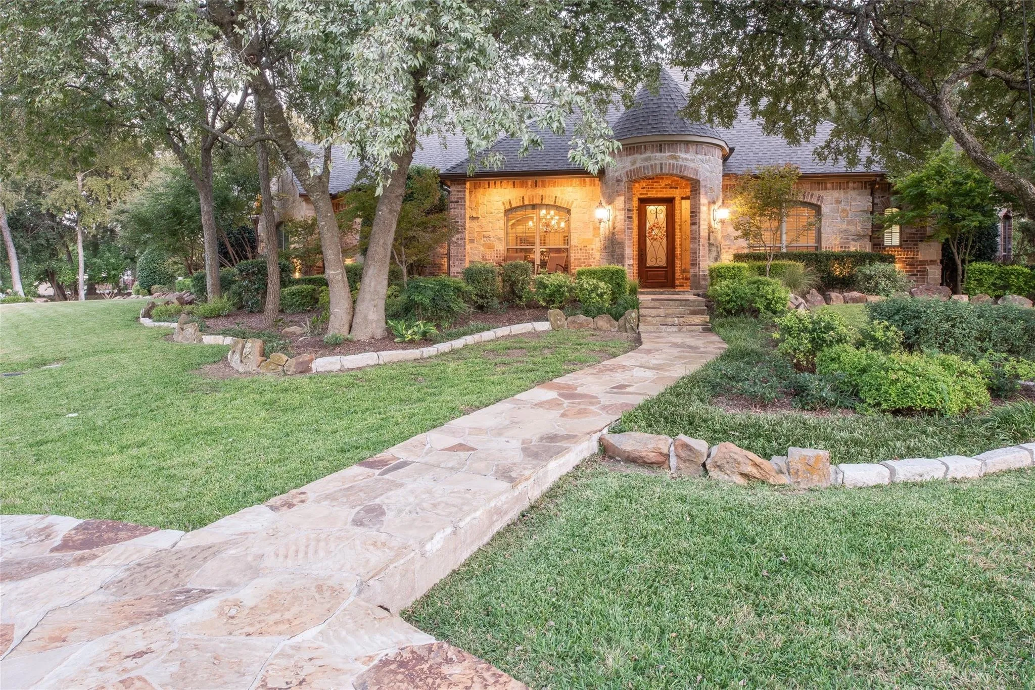Single Family Residence For Rent