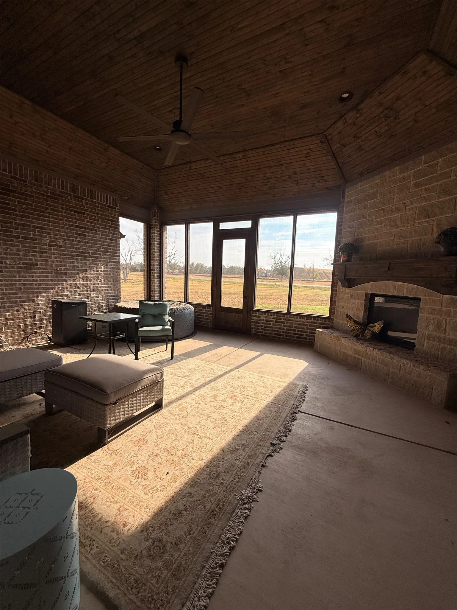 Single Family Residence For Sale in Hood County , 1136 Tremont Lane, Granbury, Texas 76049, 4 Bedroom, 2 Bathroom, 2 Garage spaces, 2,548 Sqft, built in 2023, mls#21396051, Real Estate Agent in Granbury, Homes For Sale in Hood county, Homes For Sale in Granbury, Realtor in Granbury Texas, Real Estate Brokerage Independent Realty Texas, Luminita Cordes Realtor