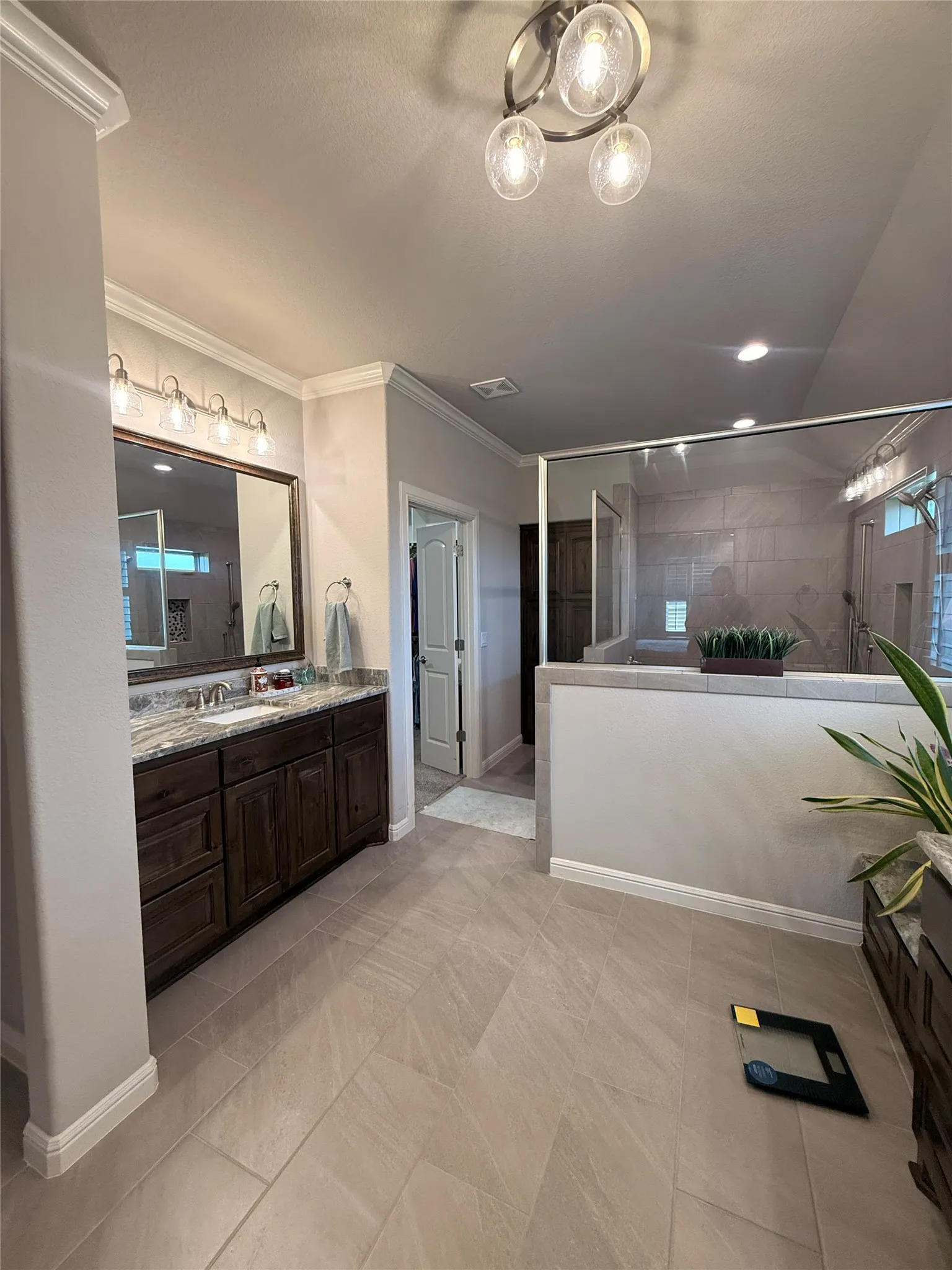 Single Family Residence For Sale in Hood County , 1136 Tremont Lane, Granbury, Texas 76049, 4 Bedroom, 2 Bathroom, 2 Garage spaces, 2,548 Sqft, built in 2023, mls#21396051, Real Estate Agent in Granbury, Homes For Sale in Hood county, Homes For Sale in Granbury, Realtor in Granbury Texas, Real Estate Brokerage Independent Realty Texas, Luminita Cordes Realtor