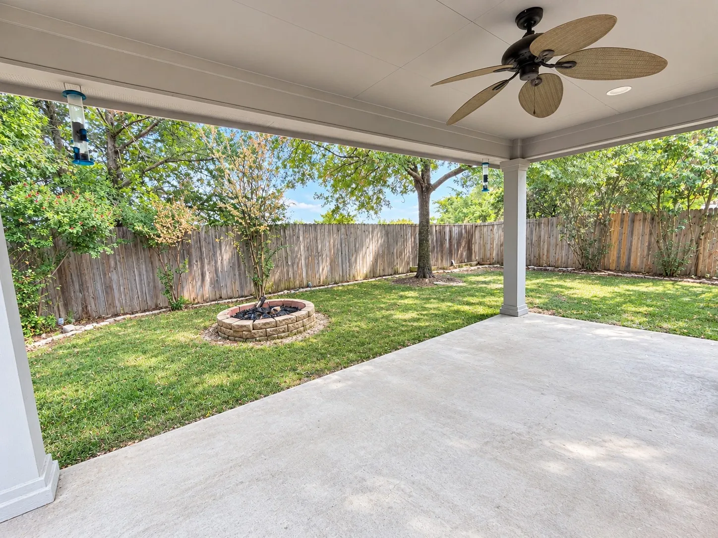 Single Family Residence For Rent in Collin County , 1621 Black Maple Drive, Anna, Texas 75409, 3 Bedroom, 2 Bathroom, 2 Garage spaces, 1,959 Sqft, built in 2006, mls#21394384, Real Estate Agent in Anna, Homes For Rent in Collin county, Homes For Rent in Anna, Realtor in Anna Texas, Real Estate Brokerage Independent Realty Texas, Luminita Cordes Realtor