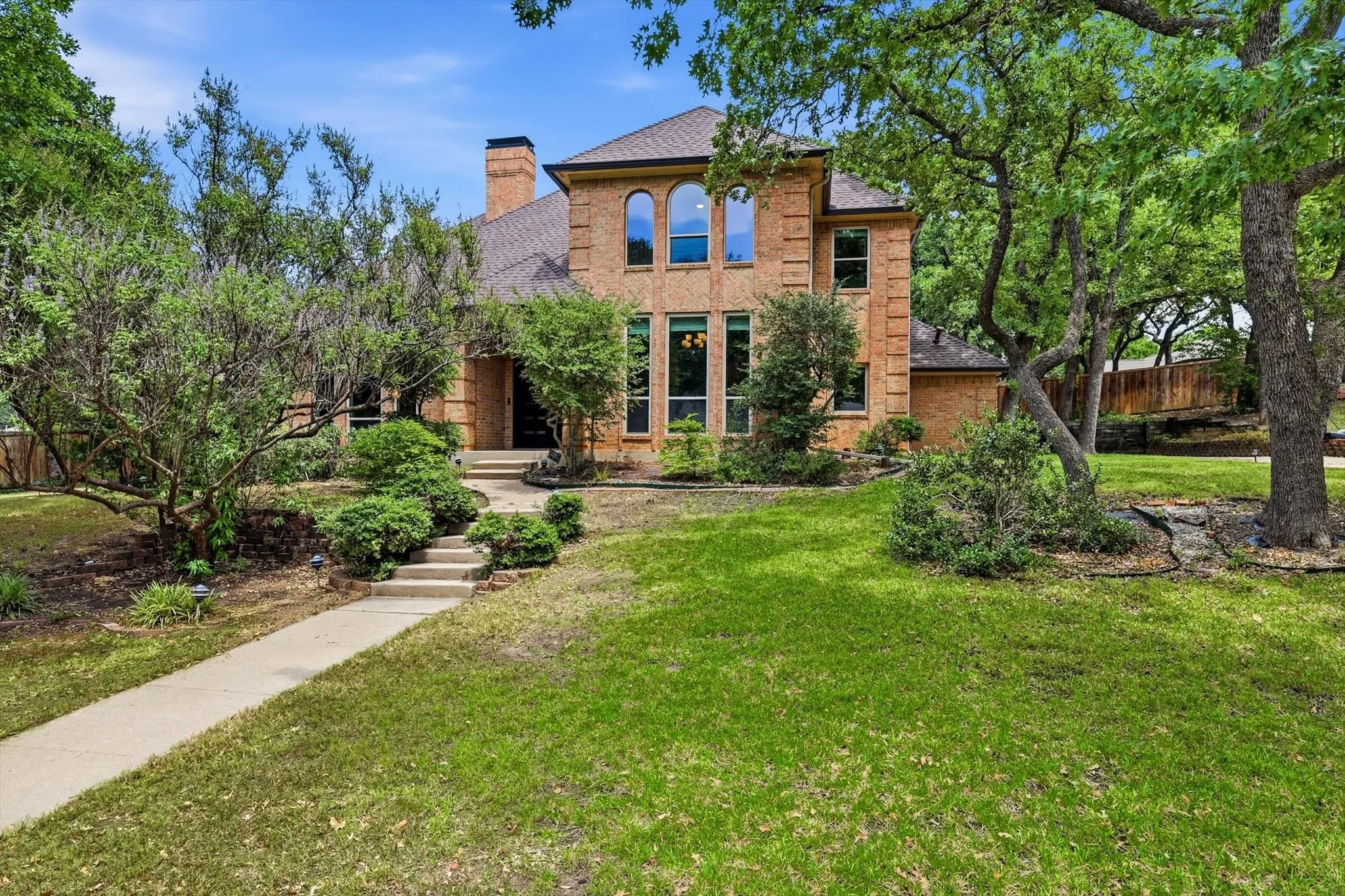 Single Family Residence For Sale in Denton County , 1331 Travis Street, Denton, Texas 76205, 4 Bedroom, 3 Bathroom, 3 Garage spaces, 3,081 Sqft, built in 1986, mls#21395206, Real Estate Agent in Denton, Homes For Sale in Denton county, Homes For Sale in Denton, Realtor in Denton Texas, Real Estate Brokerage Independent Realty Texas, Luminita Cordes Realtor