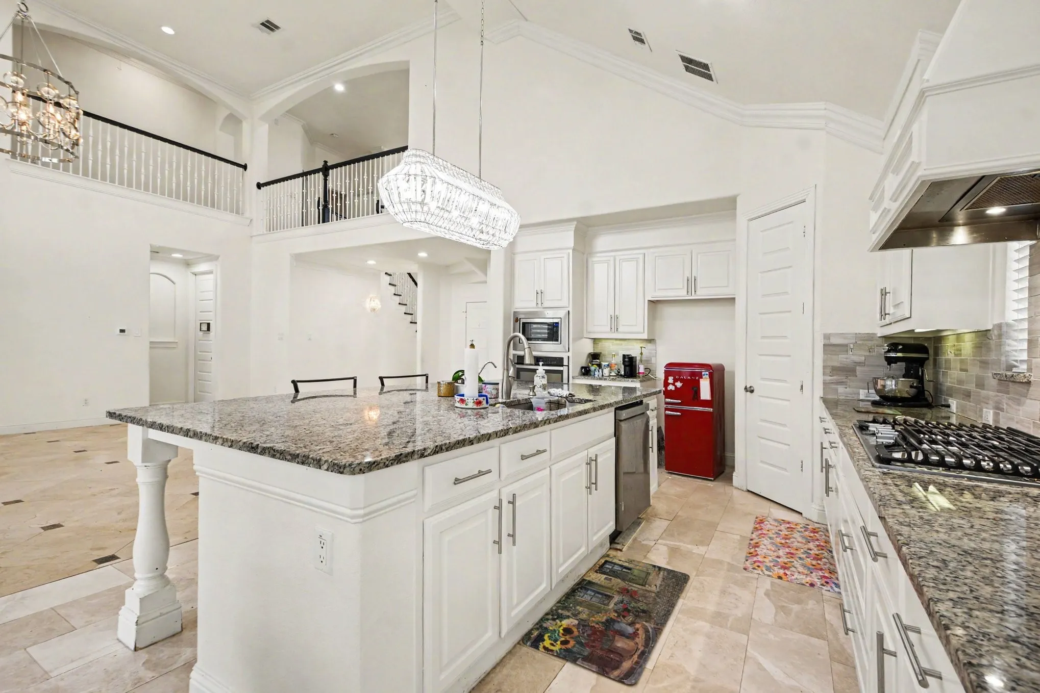 Single Family Residence For Sale in Collin County , 11334 Barcelona Lane, Frisco, Texas 75035, 4 Bedroom, 4 Bathroom, 3 Garage spaces, 4,532 Sqft, built in 2016, mls#21396088, Real Estate Agent in Frisco, Homes For Sale in Collin county, Homes For Sale in Frisco, Realtor in Frisco Texas, Real Estate Brokerage Independent Realty Texas, Luminita Cordes Realtor
