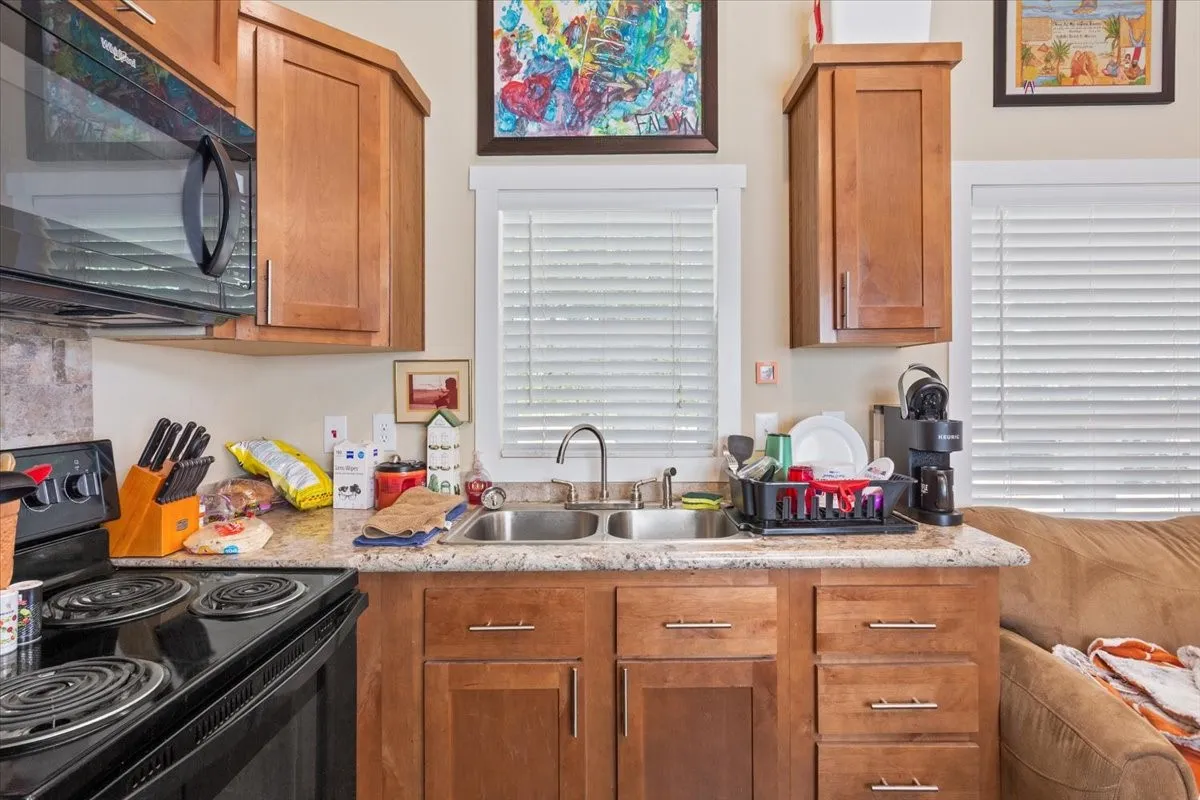 Farm For Sale in Bosque County , 799 County Road 3160, Valley Mills, Texas 76689, 1 Bedroom, 1 Bathroom, Garage spaces, 401 Sqft, built in 2018, mls#21396049, Real Estate Agent in Valley Mills, Homes For Sale in Bosque county, Homes For Sale in Valley Mills, Realtor in Valley Mills Texas, Real Estate Brokerage Independent Realty Texas, Luminita Cordes Realtor
