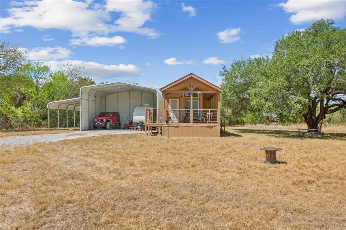 Farm For Sale in Bosque County , 799 County Road 3160, Valley Mills, Texas 76689, 1 Bedroom, 1 Bathroom, Garage spaces, 401 Sqft, built in 2018, mls#21396049, Real Estate Agent in Valley Mills, Homes For Sale in Bosque county, Homes For Sale in Valley Mills, Realtor in Valley Mills Texas, Real Estate Brokerage Independent Realty Texas, Luminita Cordes Realtor