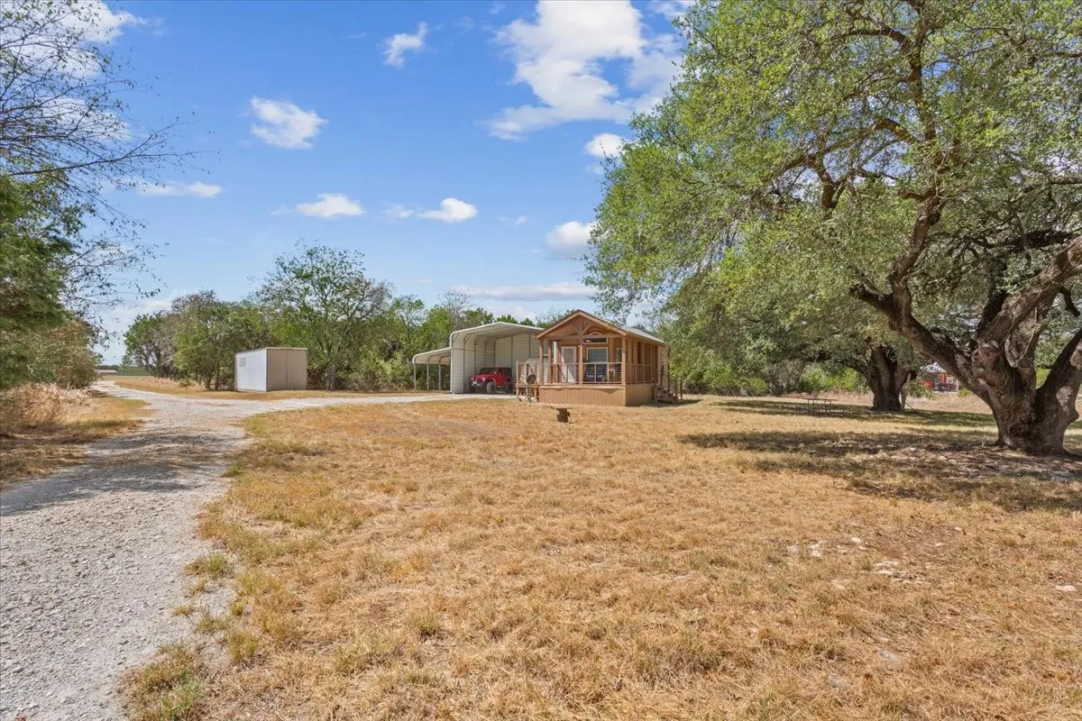 Farm For Sale in Bosque County , 799 County Road 3160, Valley Mills, Texas 76689, 1 Bedroom, 1 Bathroom, Garage spaces, 401 Sqft, built in 2018, mls#21396049, Real Estate Agent in Valley Mills, Homes For Sale in Bosque county, Homes For Sale in Valley Mills, Realtor in Valley Mills Texas, Real Estate Brokerage Independent Realty Texas, Luminita Cordes Realtor