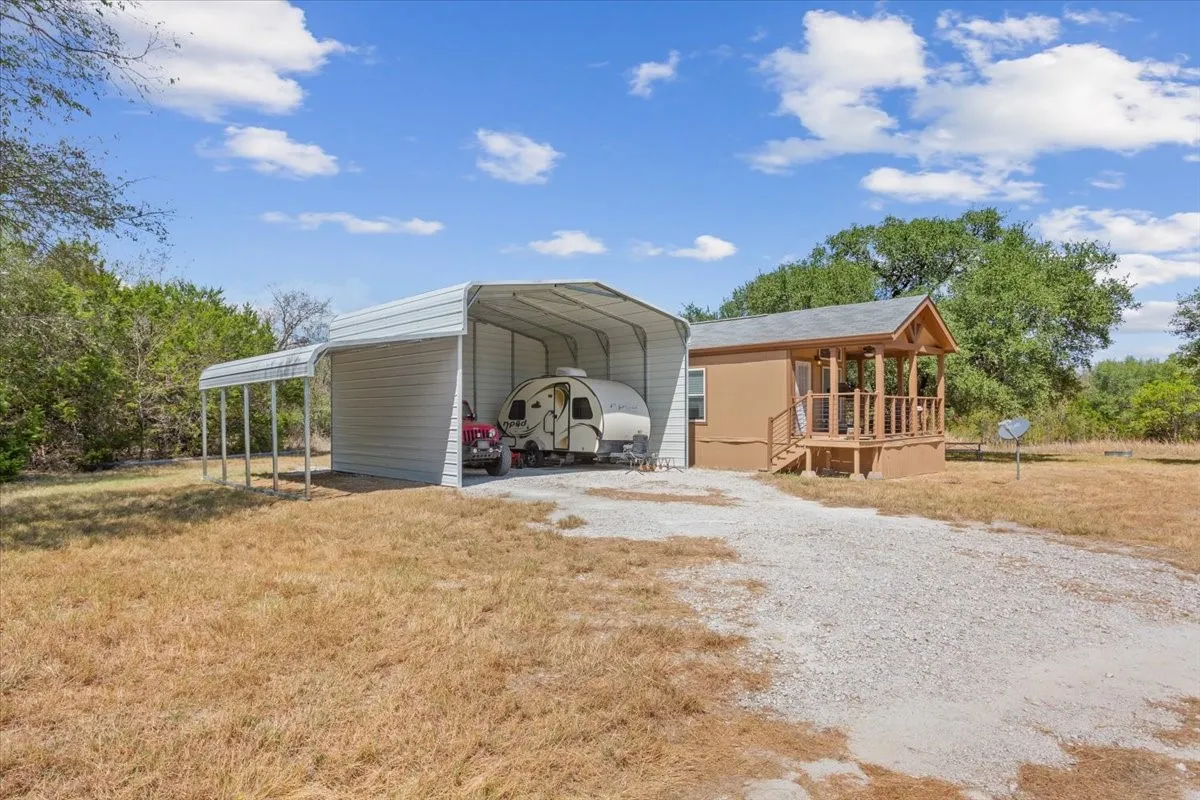 Farm For Sale in Bosque County , 799 County Road 3160, Valley Mills, Texas 76689, 1 Bedroom, 1 Bathroom, Garage spaces, 401 Sqft, built in 2018, mls#21396049, Real Estate Agent in Valley Mills, Homes For Sale in Bosque county, Homes For Sale in Valley Mills, Realtor in Valley Mills Texas, Real Estate Brokerage Independent Realty Texas, Luminita Cordes Realtor