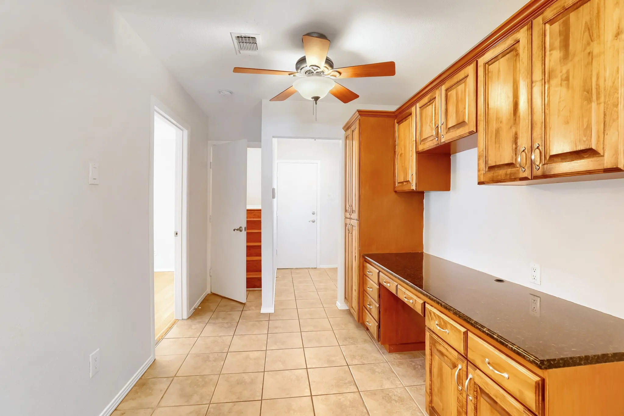 Single Family Residence For Sale in Dallas County , 2912 Marsann Lane, Farmers Branch, Texas 75234, 4 Bedroom, 3 Bathroom, 2 Garage spaces, 1,759 Sqft, built in 1970, mls#21393506, Real Estate Agent in Farmers Branch, Homes For Sale in Dallas county, Homes For Sale in Farmers Branch, Realtor in Farmers Branch Texas, Real Estate Brokerage Independent Realty Texas, Luminita Cordes Realtor