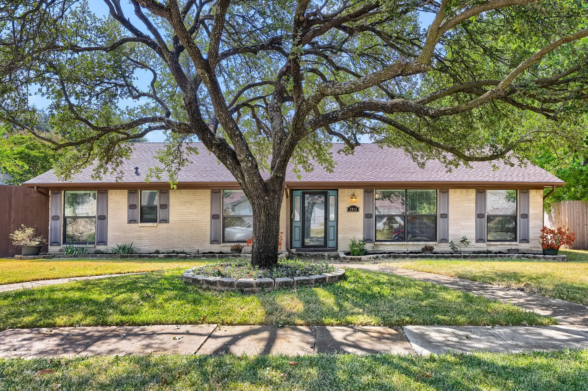 Single Family Residence For Sale