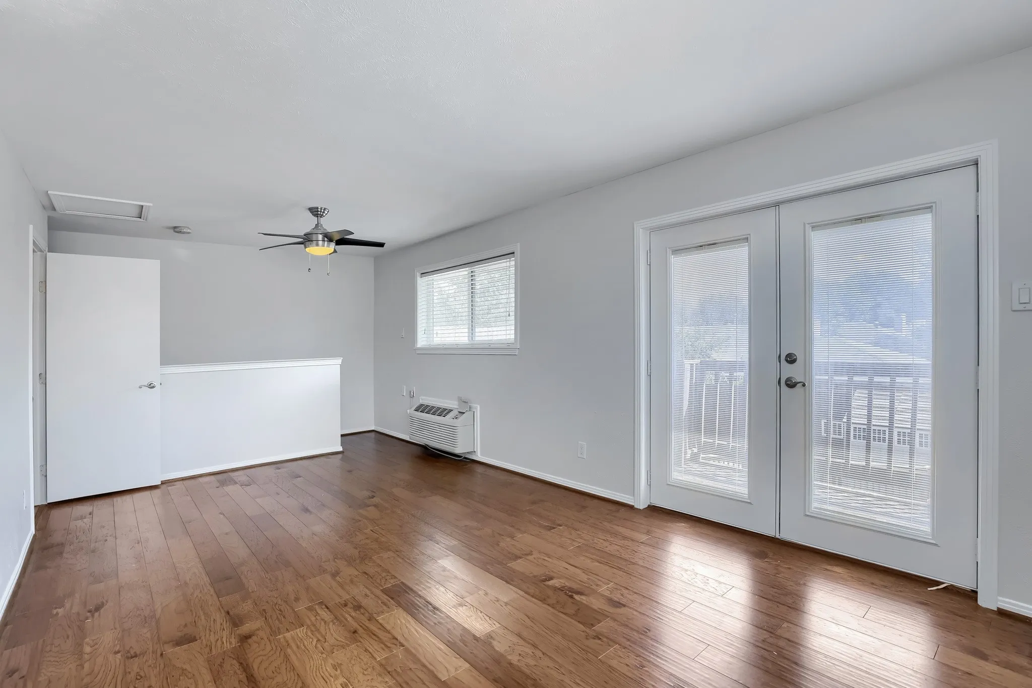 Single Family Residence For Sale in Dallas County , 2912 Marsann Lane, Farmers Branch, Texas 75234, 4 Bedroom, 3 Bathroom, 2 Garage spaces, 1,759 Sqft, built in 1970, mls#21393506, Real Estate Agent in Farmers Branch, Homes For Sale in Dallas county, Homes For Sale in Farmers Branch, Realtor in Farmers Branch Texas, Real Estate Brokerage Independent Realty Texas, Luminita Cordes Realtor
