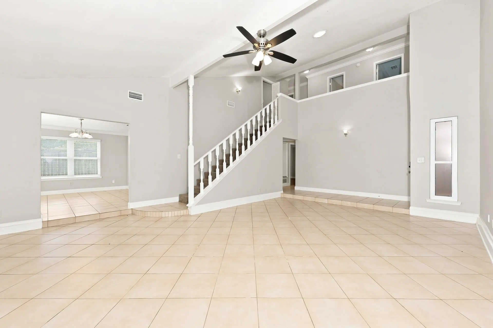 Single Family Residence For Sale in Dallas County , 1901 Creek Wood Court, Irving, Texas 75060, 4 Bedroom, 2 Bathroom, 2 Garage spaces, 2,332 Sqft, built in 1979, mls#21393745, Real Estate Agent in Irving, Homes For Sale in Dallas county, Homes For Sale in Irving, Realtor in Irving Texas, Real Estate Brokerage Independent Realty Texas, Luminita Cordes Realtor