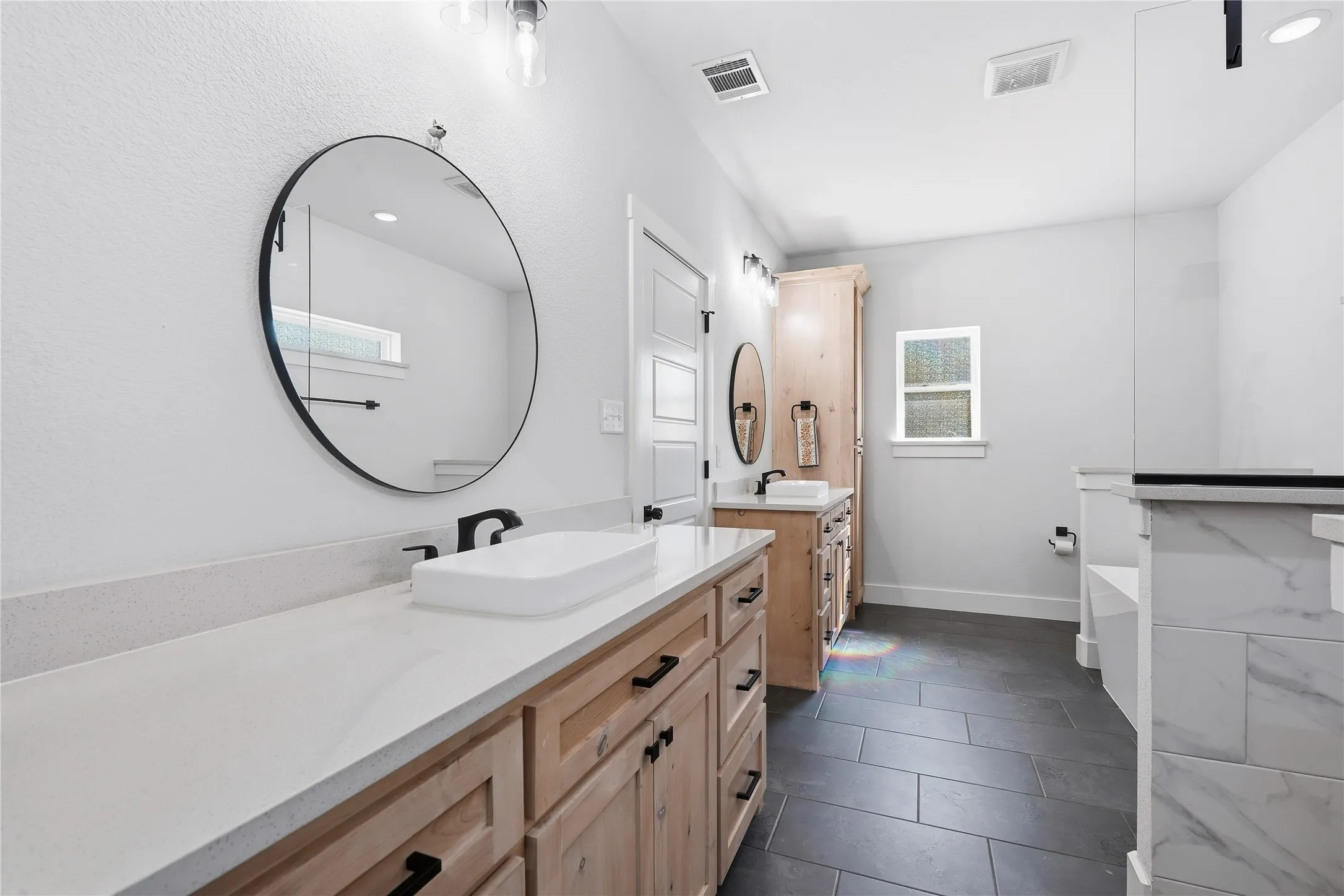 Single Family Residence For Sale in Wise County , 230 Silver Lakes Drive, Sunset, Texas 76270, 3 Bedroom, 2 Bathroom, 2 Garage spaces, 1,910 Sqft, built in 2022, mls#21396040, Real Estate Agent in Sunset, Homes For Sale in Wise county, Homes For Sale in Sunset, Realtor in Sunset Texas, Real Estate Brokerage Independent Realty Texas, Luminita Cordes Realtor