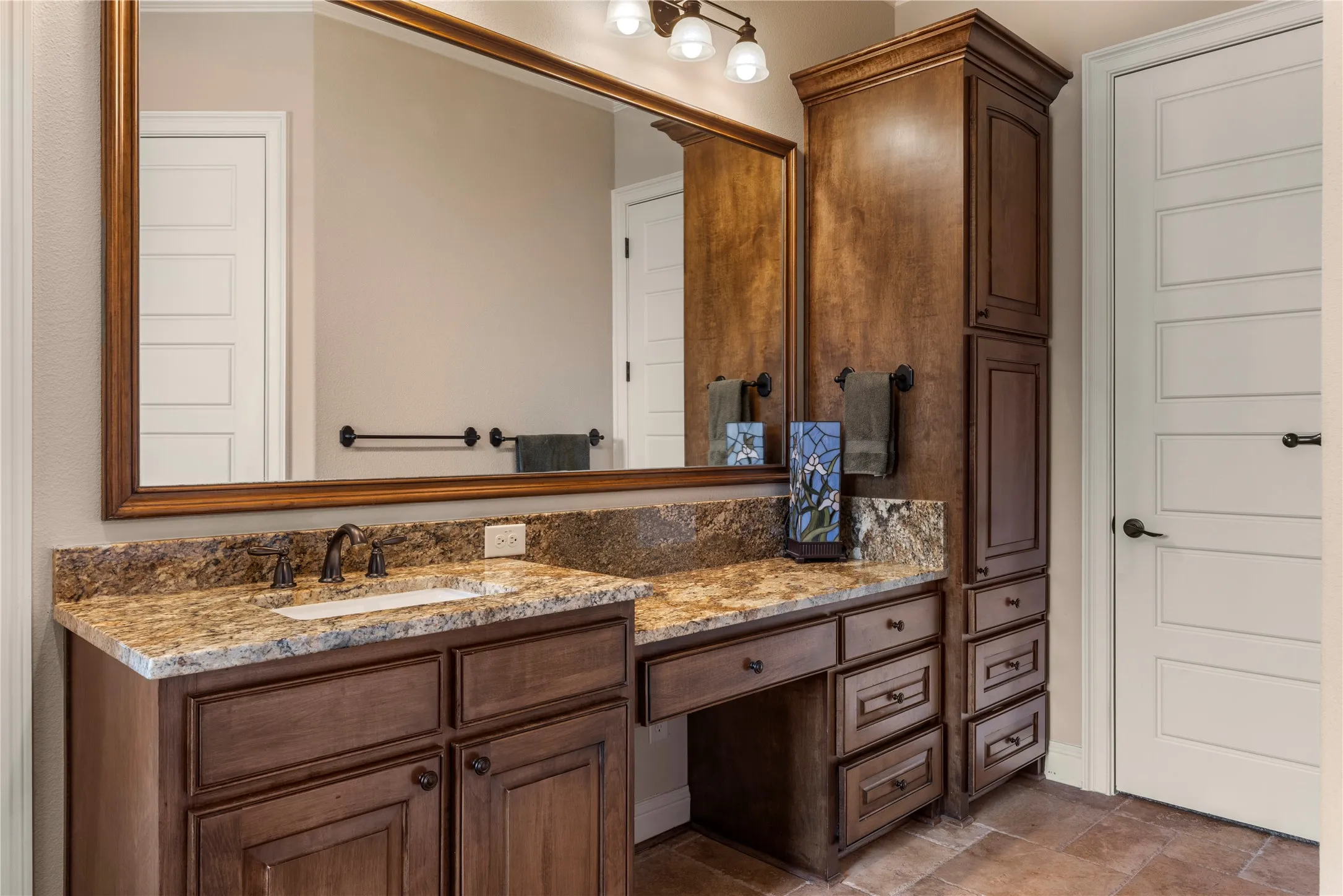 Single Family Residence For Sale in Collin County , 4840 Serenity Trail, Mc Kinney, Texas 75071, 3 Bedroom, 3 Bathroom, 2 Garage spaces, 3,803 Sqft, built in 2016, mls#21393801, Real Estate Agent in Mc Kinney, Homes For Sale in Collin county, Homes For Sale in Mc Kinney, Realtor in Mc Kinney Texas, Real Estate Brokerage Independent Realty Texas, Luminita Cordes Realtor