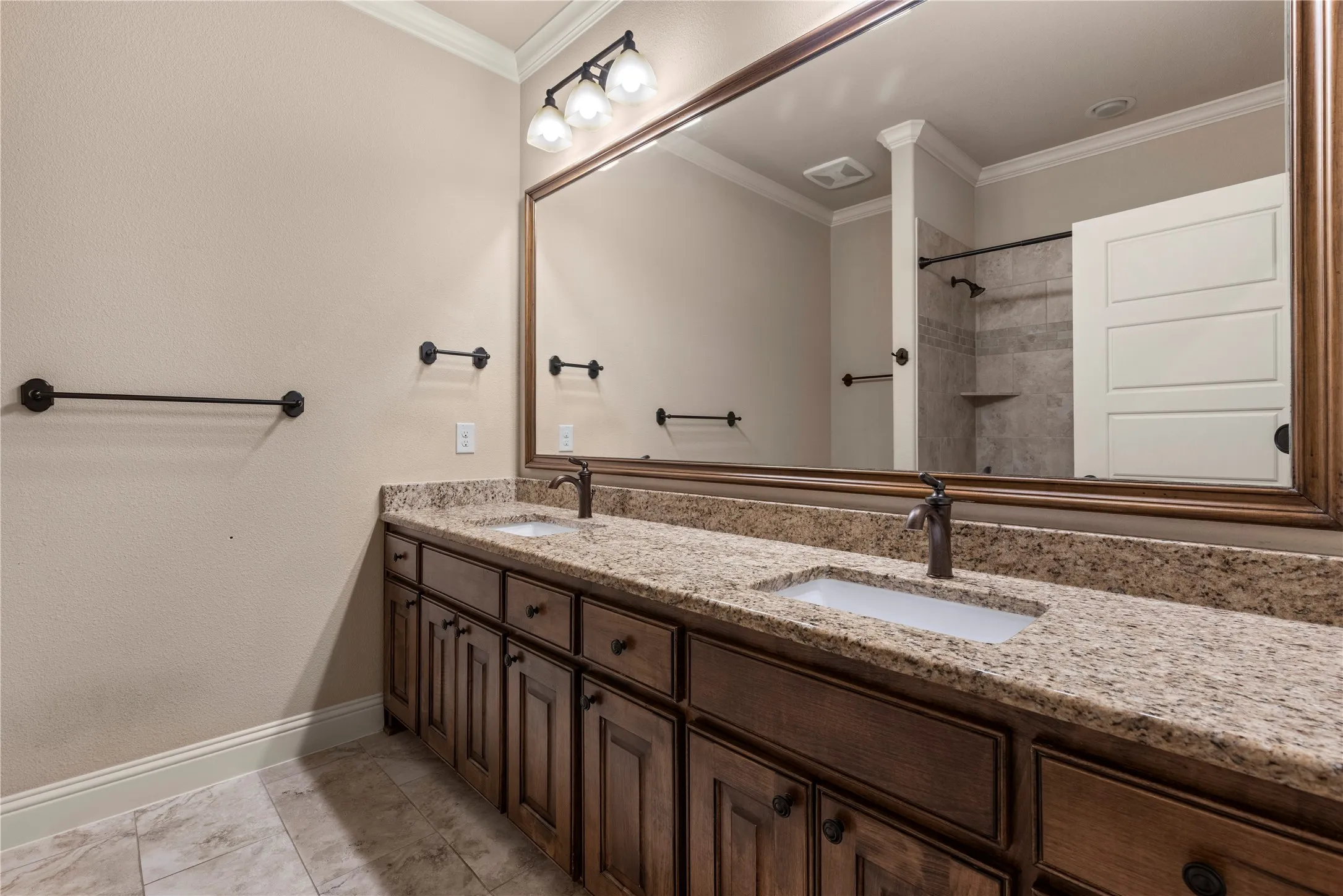 Single Family Residence For Sale in Collin County , 4840 Serenity Trail, Mc Kinney, Texas 75071, 3 Bedroom, 3 Bathroom, 2 Garage spaces, 3,803 Sqft, built in 2016, mls#21393801, Real Estate Agent in Mc Kinney, Homes For Sale in Collin county, Homes For Sale in Mc Kinney, Realtor in Mc Kinney Texas, Real Estate Brokerage Independent Realty Texas, Luminita Cordes Realtor