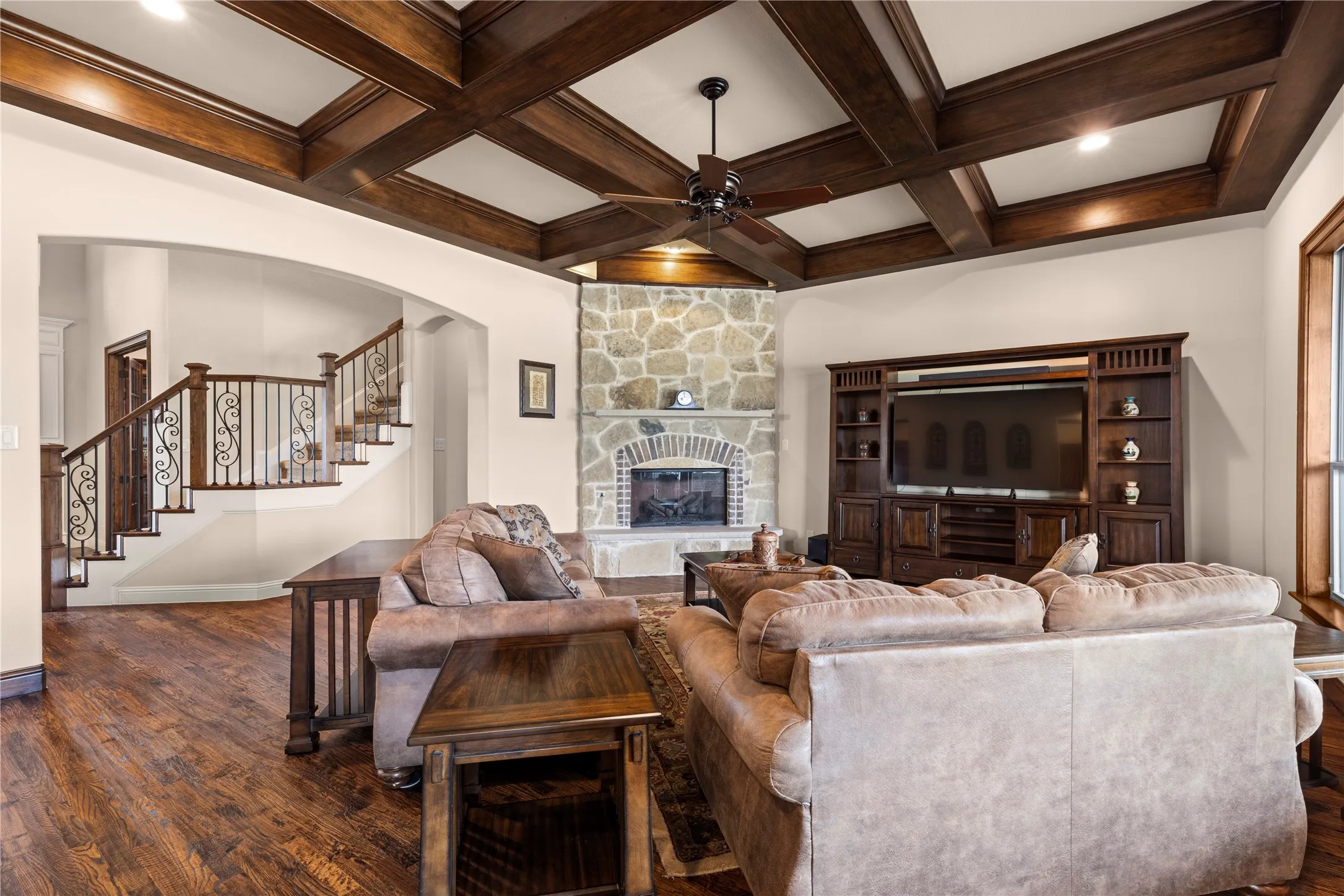 Single Family Residence For Sale in Collin County , 4840 Serenity Trail, Mc Kinney, Texas 75071, 3 Bedroom, 3 Bathroom, 2 Garage spaces, 3,803 Sqft, built in 2016, mls#21393801, Real Estate Agent in Mc Kinney, Homes For Sale in Collin county, Homes For Sale in Mc Kinney, Realtor in Mc Kinney Texas, Real Estate Brokerage Independent Realty Texas, Luminita Cordes Realtor