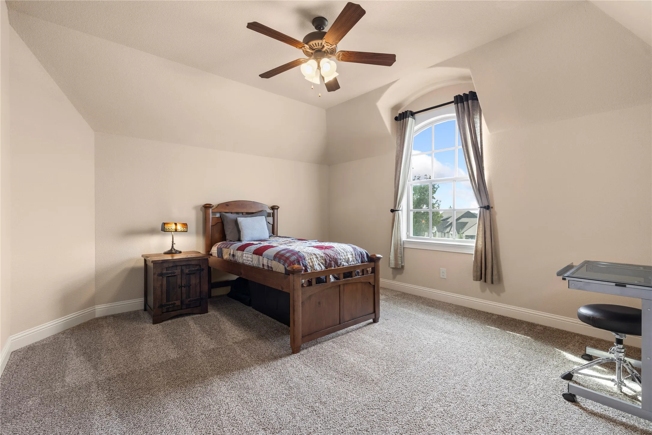 Single Family Residence For Sale in Collin County , 4840 Serenity Trail, Mc Kinney, Texas 75071, 3 Bedroom, 3 Bathroom, 2 Garage spaces, 3,803 Sqft, built in 2016, mls#21393801, Real Estate Agent in Mc Kinney, Homes For Sale in Collin county, Homes For Sale in Mc Kinney, Realtor in Mc Kinney Texas, Real Estate Brokerage Independent Realty Texas, Luminita Cordes Realtor