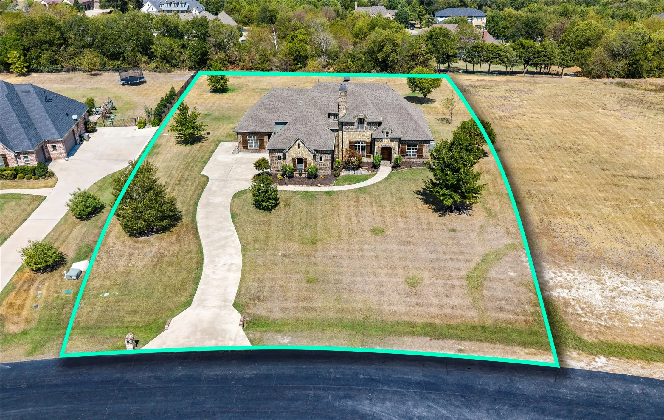 Single Family Residence For Sale in Collin County , 4840 Serenity Trail, Mc Kinney, Texas 75071, 3 Bedroom, 3 Bathroom, 2 Garage spaces, 3,803 Sqft, built in 2016, mls#21393801, Real Estate Agent in Mc Kinney, Homes For Sale in Collin county, Homes For Sale in Mc Kinney, Realtor in Mc Kinney Texas, Real Estate Brokerage Independent Realty Texas, Luminita Cordes Realtor