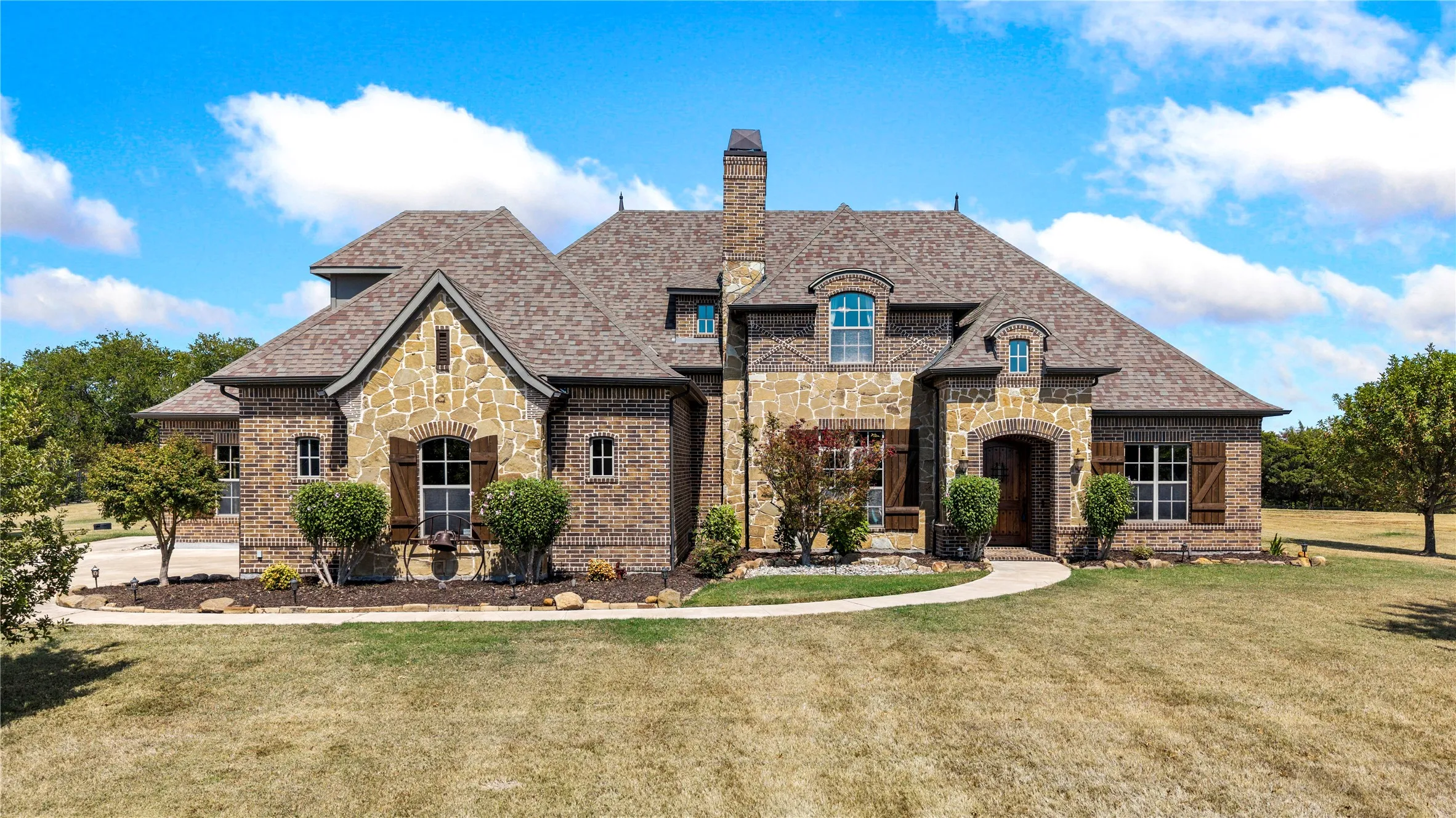 Single Family Residence For Sale in Collin County , 4840 Serenity Trail, Mc Kinney, Texas 75071, 3 Bedroom, 3 Bathroom, 2 Garage spaces, 3,803 Sqft, built in 2016, mls#21393801, Real Estate Agent in Mc Kinney, Homes For Sale in Collin county, Homes For Sale in Mc Kinney, Realtor in Mc Kinney Texas, Real Estate Brokerage Independent Realty Texas, Luminita Cordes Realtor