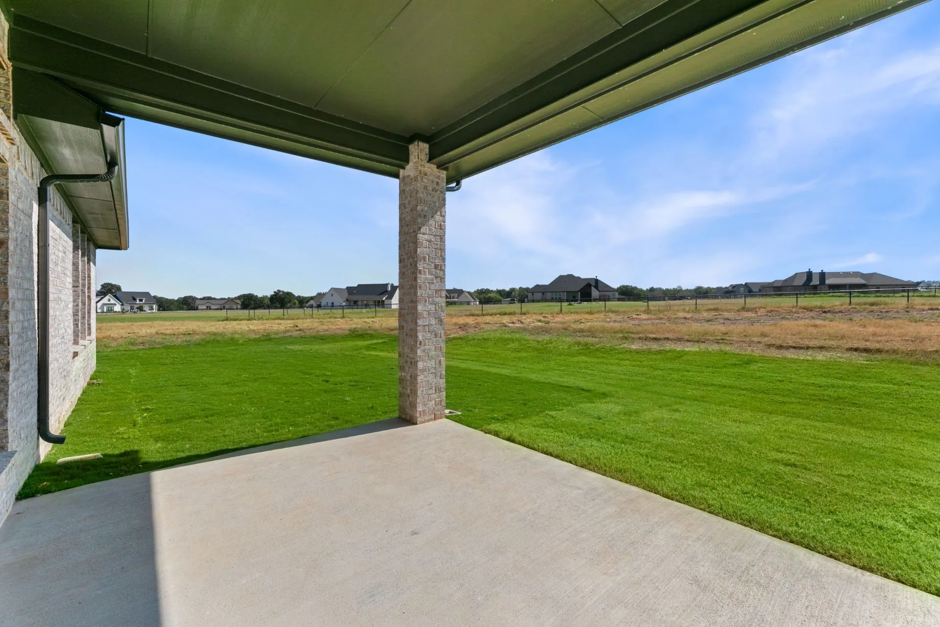 Single Family Residence For Sale in Parker County , 1099 Paradise Parkway, Poolville, Texas 76487, 3 Bedroom, 3 Bathroom, 2 Garage spaces, 2,587 Sqft, built in 2024, mls#21395991, Real Estate Agent in Poolville, Homes For Sale in Parker county, Homes For Sale in Poolville, Realtor in Poolville Texas, Real Estate Brokerage Independent Realty Texas, Luminita Cordes Realtor
