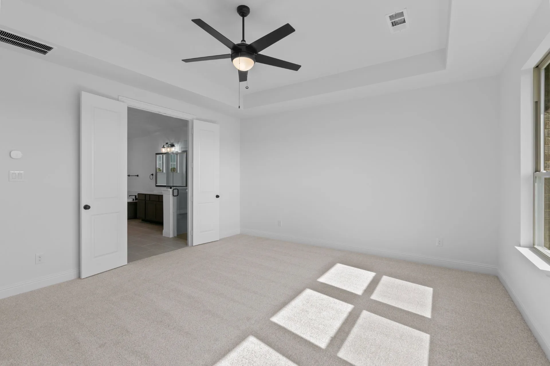 Single Family Residence For Sale in Parker County , 1099 Paradise Parkway, Poolville, Texas 76487, 3 Bedroom, 3 Bathroom, 2 Garage spaces, 2,587 Sqft, built in 2024, mls#21395991, Real Estate Agent in Poolville, Homes For Sale in Parker county, Homes For Sale in Poolville, Realtor in Poolville Texas, Real Estate Brokerage Independent Realty Texas, Luminita Cordes Realtor
