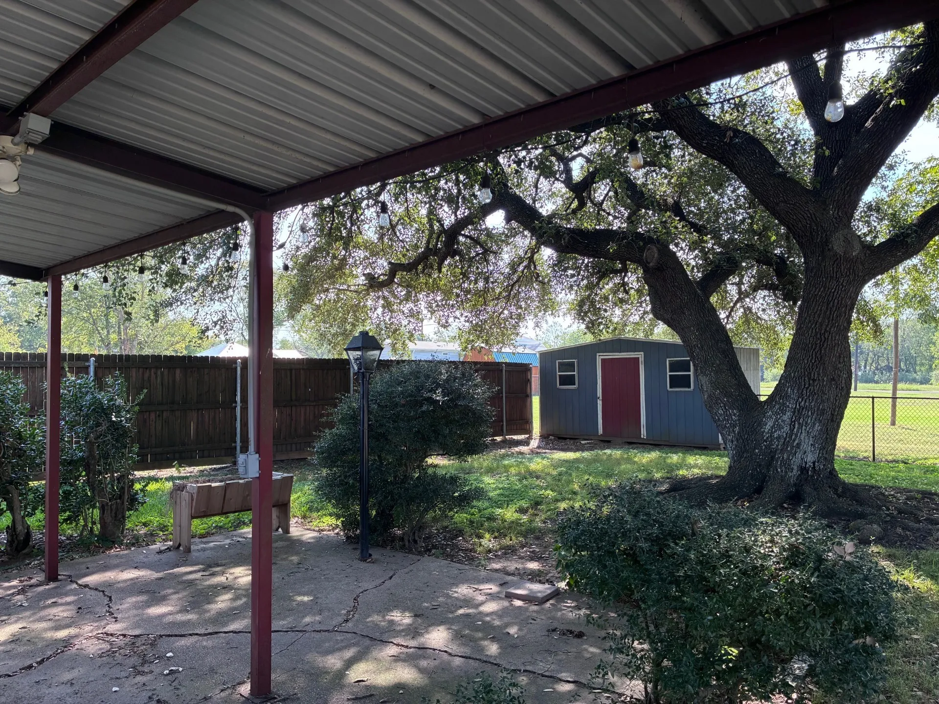 Single Family Residence For Sale in Freestone County , 306 Hubbard, Streetman, Texas 75859, 3 Bedroom, 2 Bathroom, Garage spaces, 1,380 Sqft, built in 1950, mls#21396111, Real Estate Agent in Streetman, Homes For Sale in Freestone county, Homes For Sale in Streetman, Realtor in Streetman Texas, Real Estate Brokerage Independent Realty Texas, Luminita Cordes Realtor