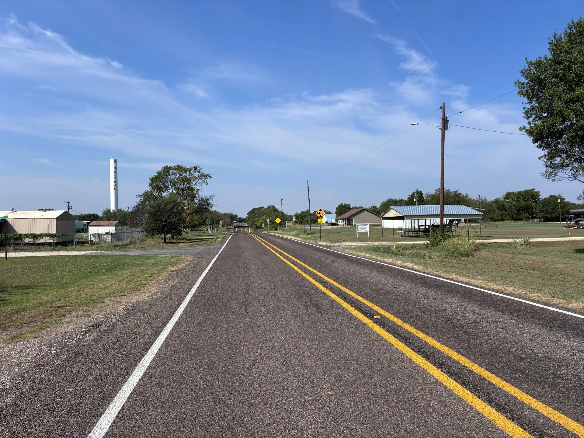 Single Family Residence For Sale in Freestone County , 306 Hubbard, Streetman, Texas 75859, 3 Bedroom, 2 Bathroom, Garage spaces, 1,380 Sqft, built in 1950, mls#21396111, Real Estate Agent in Streetman, Homes For Sale in Freestone county, Homes For Sale in Streetman, Realtor in Streetman Texas, Real Estate Brokerage Independent Realty Texas, Luminita Cordes Realtor