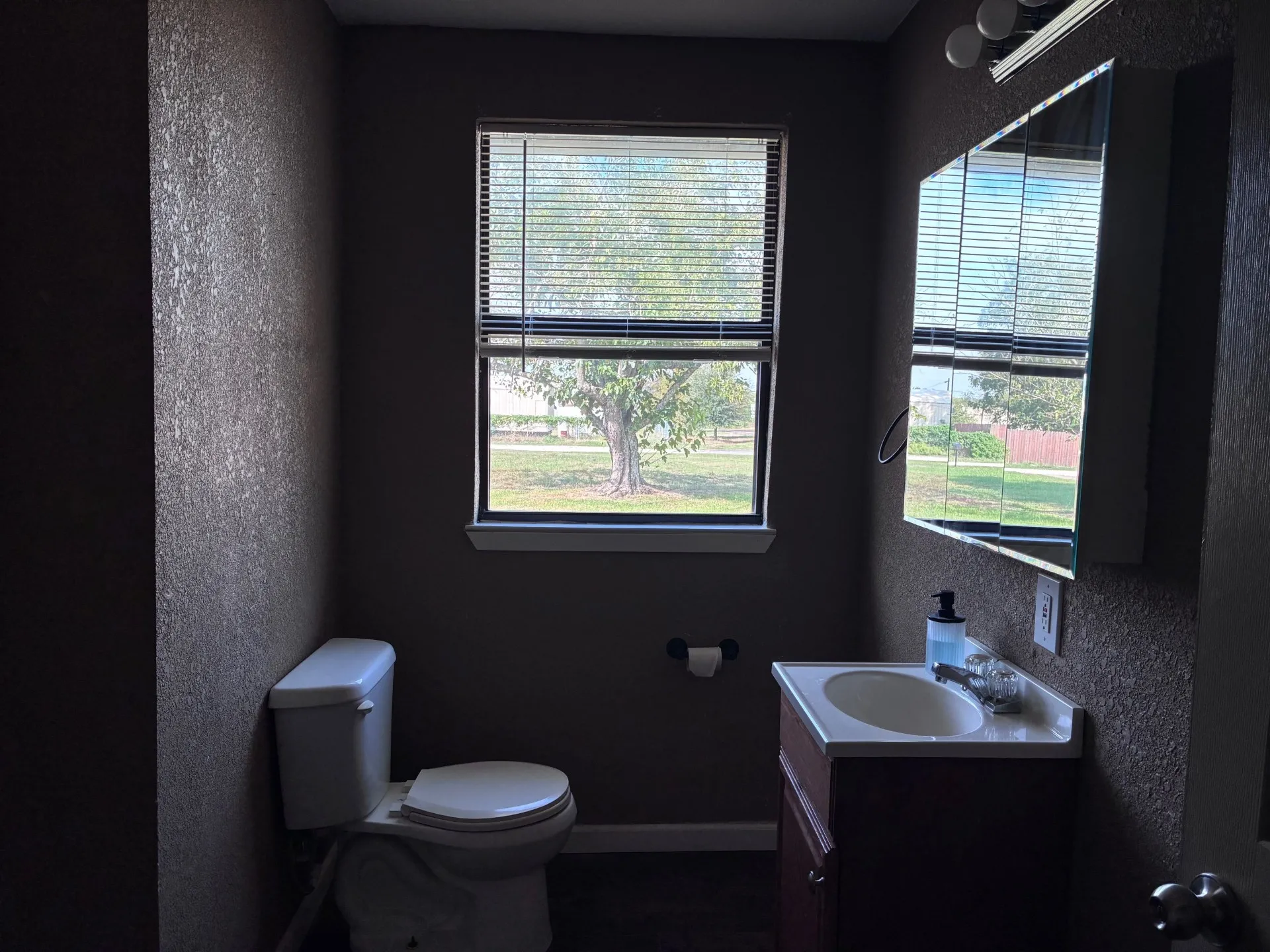Single Family Residence For Sale in Freestone County , 306 Hubbard, Streetman, Texas 75859, 3 Bedroom, 2 Bathroom, Garage spaces, 1,380 Sqft, built in 1950, mls#21396111, Real Estate Agent in Streetman, Homes For Sale in Freestone county, Homes For Sale in Streetman, Realtor in Streetman Texas, Real Estate Brokerage Independent Realty Texas, Luminita Cordes Realtor