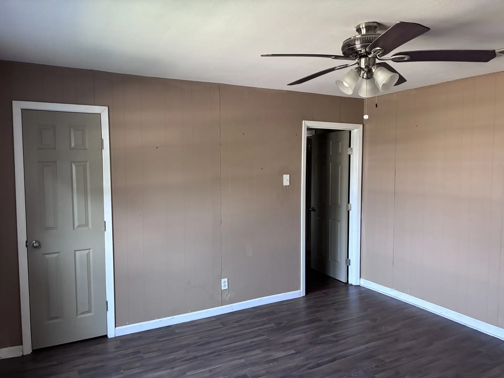 Single Family Residence For Sale in Freestone County , 306 Hubbard, Streetman, Texas 75859, 3 Bedroom, 2 Bathroom, Garage spaces, 1,380 Sqft, built in 1950, mls#21396111, Real Estate Agent in Streetman, Homes For Sale in Freestone county, Homes For Sale in Streetman, Realtor in Streetman Texas, Real Estate Brokerage Independent Realty Texas, Luminita Cordes Realtor