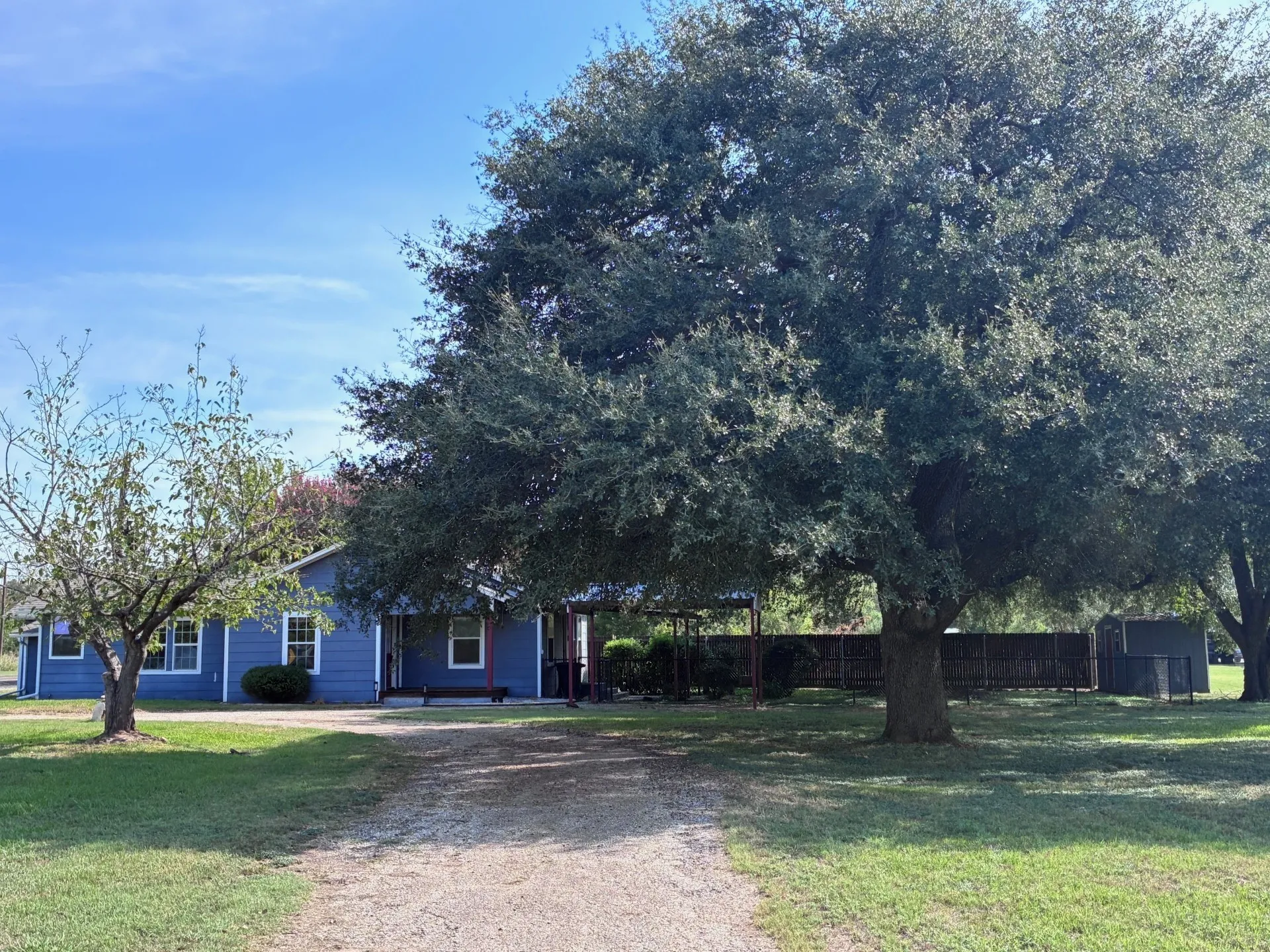 Single Family Residence For Sale in Freestone County , 306 Hubbard, Streetman, Texas 75859, 3 Bedroom, 2 Bathroom, Garage spaces, 1,380 Sqft, built in 1950, mls#21396111, Real Estate Agent in Streetman, Homes For Sale in Freestone county, Homes For Sale in Streetman, Realtor in Streetman Texas, Real Estate Brokerage Independent Realty Texas, Luminita Cordes Realtor
