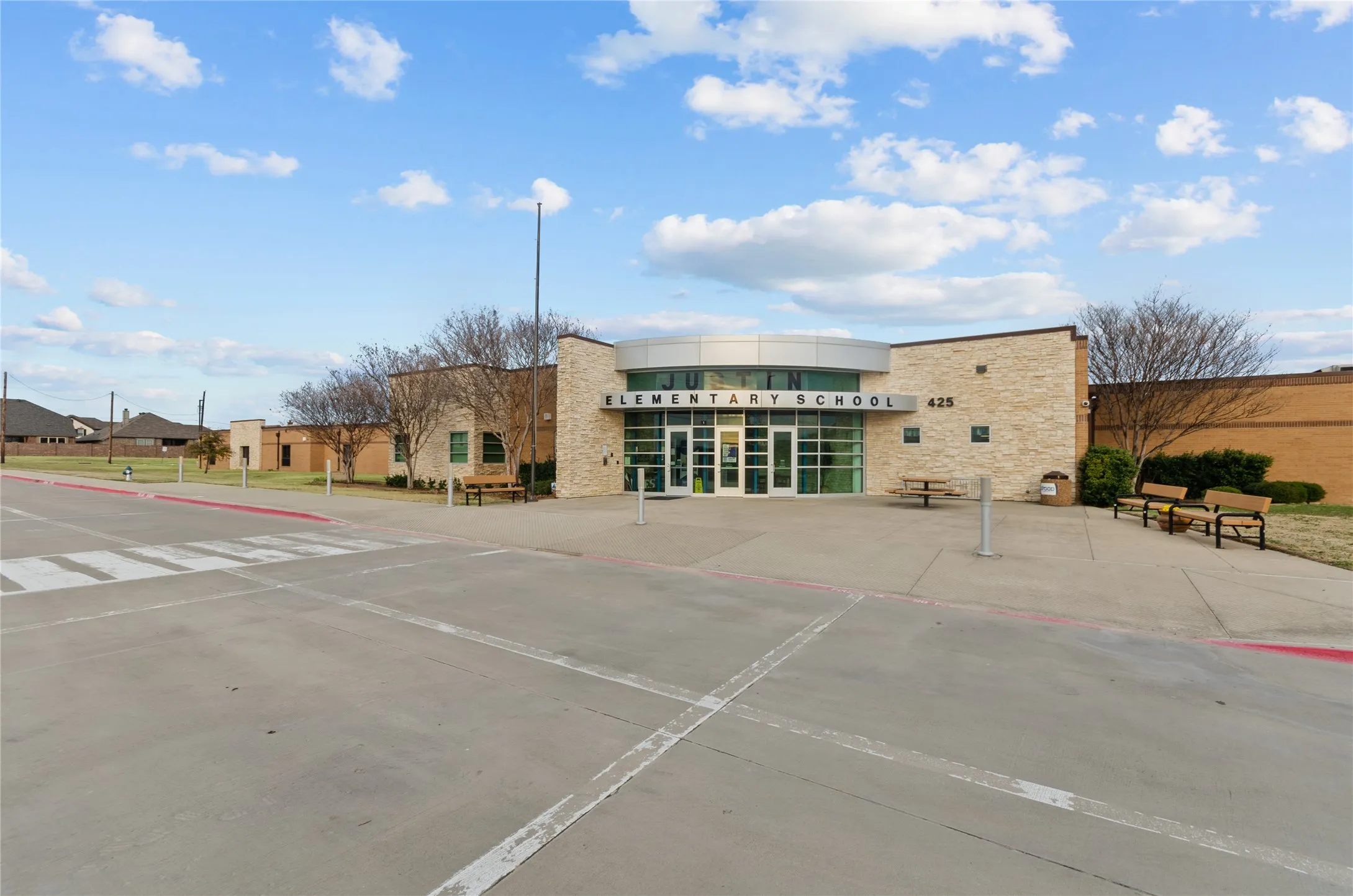 Single Family Residence For Sale in Denton County , 301 Laurel Drive, Justin, Texas 76247, 4 Bedroom, 3 Bathroom, 2 Garage spaces, 2,894 Sqft, built in 2026, mls#21392051, Real Estate Agent in Justin, Homes For Sale in Denton county, Homes For Sale in Justin, Realtor in Justin Texas, Real Estate Brokerage Independent Realty Texas, Luminita Cordes Realtor