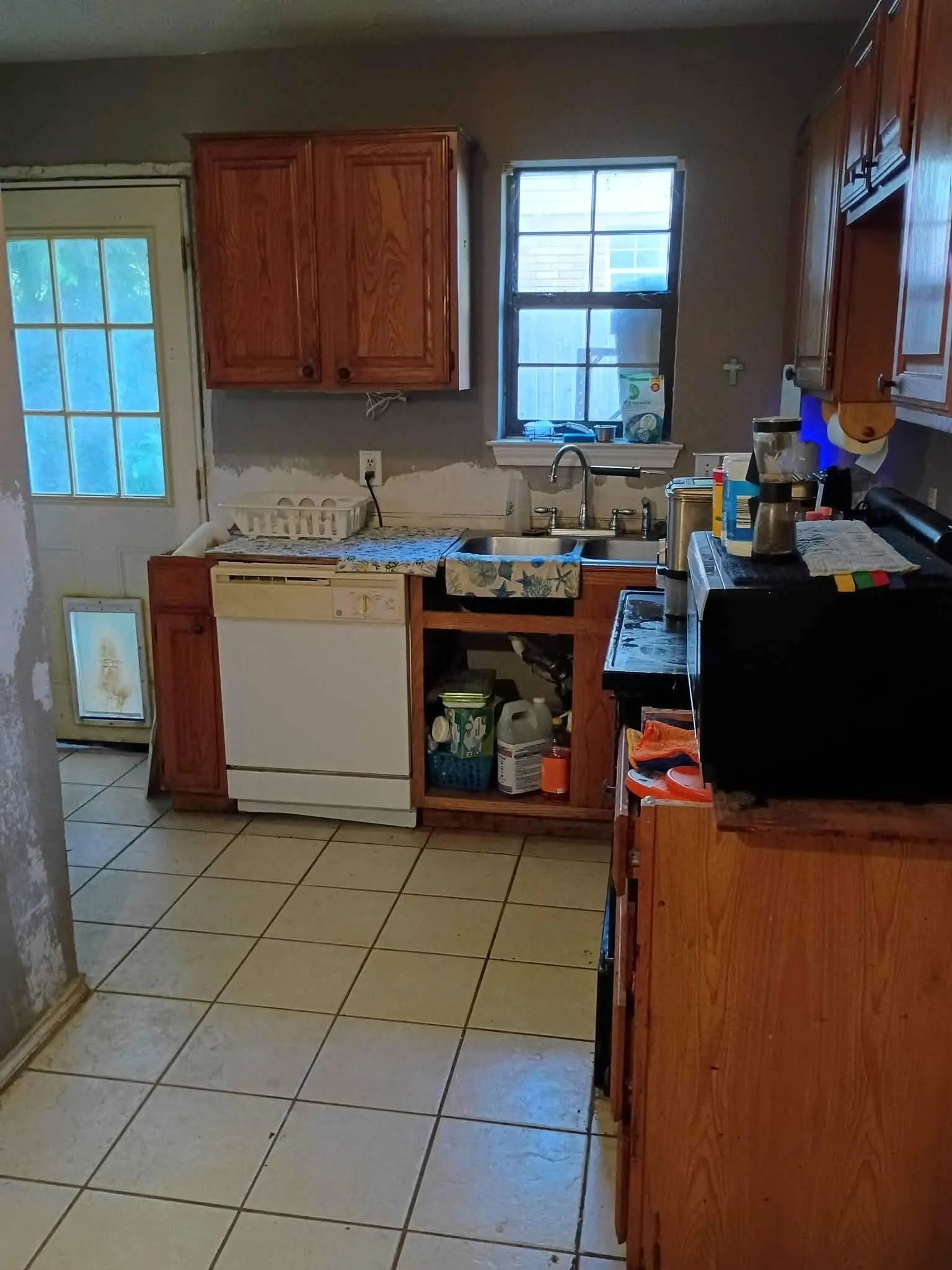 Single Family Residence For Sale in Ellis County , 212 Saint James Place, Midlothian, Texas 76065, 3 Bedroom, 2 Bathroom, 2 Garage spaces, 1,268 Sqft, built in 1992, mls#21367996, Real Estate Agent in Midlothian, Homes For Sale in Ellis county, Homes For Sale in Midlothian, Realtor in Midlothian Texas, Real Estate Brokerage Independent Realty Texas, Luminita Cordes Realtor