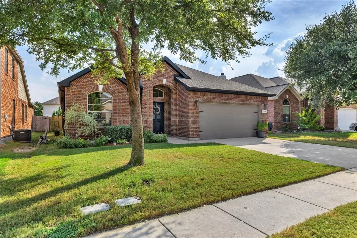 Single Family Residence For Sale