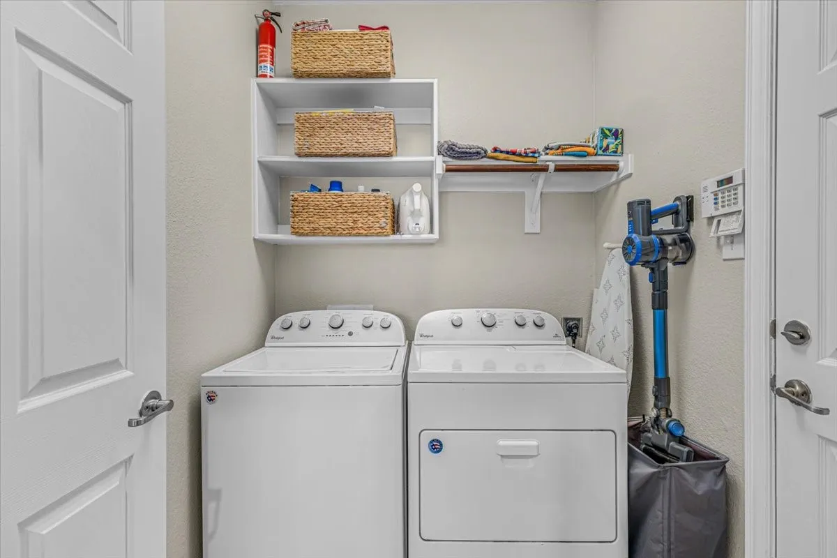Single Family Residence For Sale in Tarrant County , 5728 Sapphire Pool Trail, Fort Worth, Texas 76244, 3 Bedroom, 2 Bathroom, 2 Garage spaces, 1,832 Sqft, built in 2009, mls#21395937, Real Estate Agent in Fort Worth, Homes For Sale in Tarrant county, Homes For Sale in Fort Worth, Realtor in Fort Worth Texas, Real Estate Brokerage Independent Realty Texas, Luminita Cordes Realtor