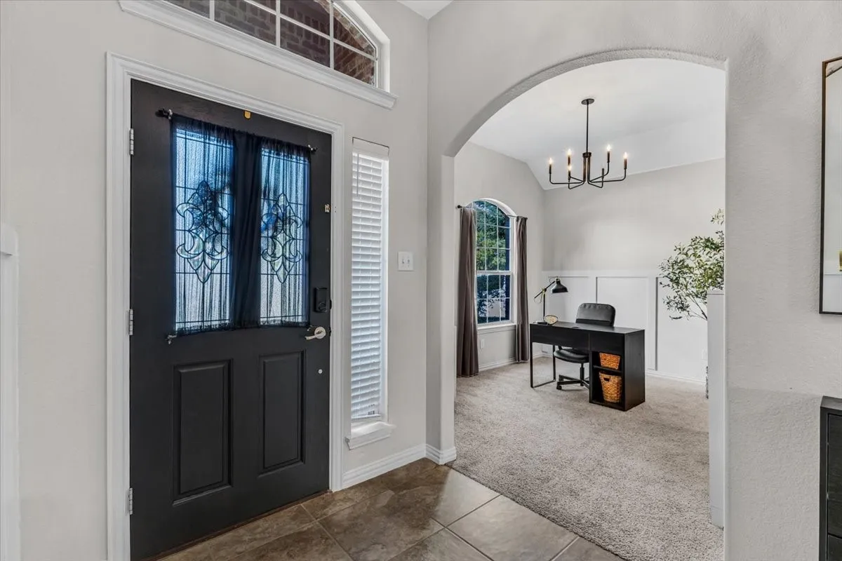Single Family Residence For Sale in Tarrant County , 5728 Sapphire Pool Trail, Fort Worth, Texas 76244, 3 Bedroom, 2 Bathroom, 2 Garage spaces, 1,832 Sqft, built in 2009, mls#21395937, Real Estate Agent in Fort Worth, Homes For Sale in Tarrant county, Homes For Sale in Fort Worth, Realtor in Fort Worth Texas, Real Estate Brokerage Independent Realty Texas, Luminita Cordes Realtor