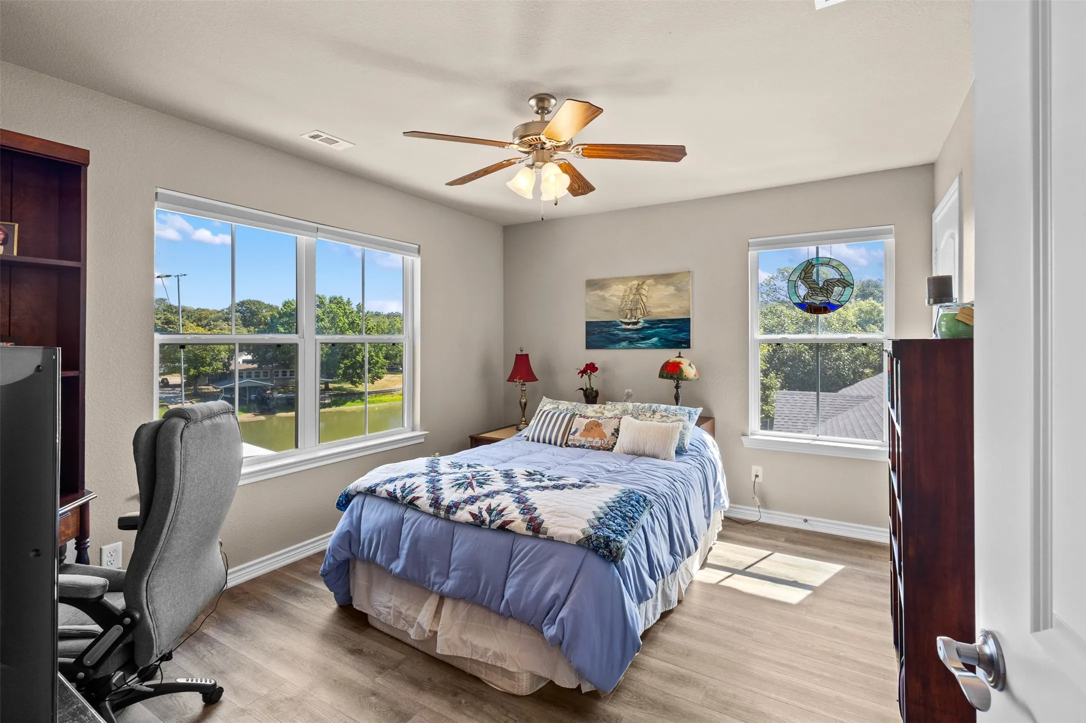 Single Family Residence For Sale in Henderson County , 122 Redondo Drive, Gun Barrel City, Texas 75156, 4 Bedroom, 3 Bathroom, 2 Garage spaces, 2,201 Sqft, built in 2020, mls#21385919, Real Estate Agent in Gun Barrel City, Homes For Sale in Henderson county, Homes For Sale in Gun Barrel City, Realtor in Gun Barrel City Texas, Real Estate Brokerage Independent Realty Texas, Luminita Cordes Realtor