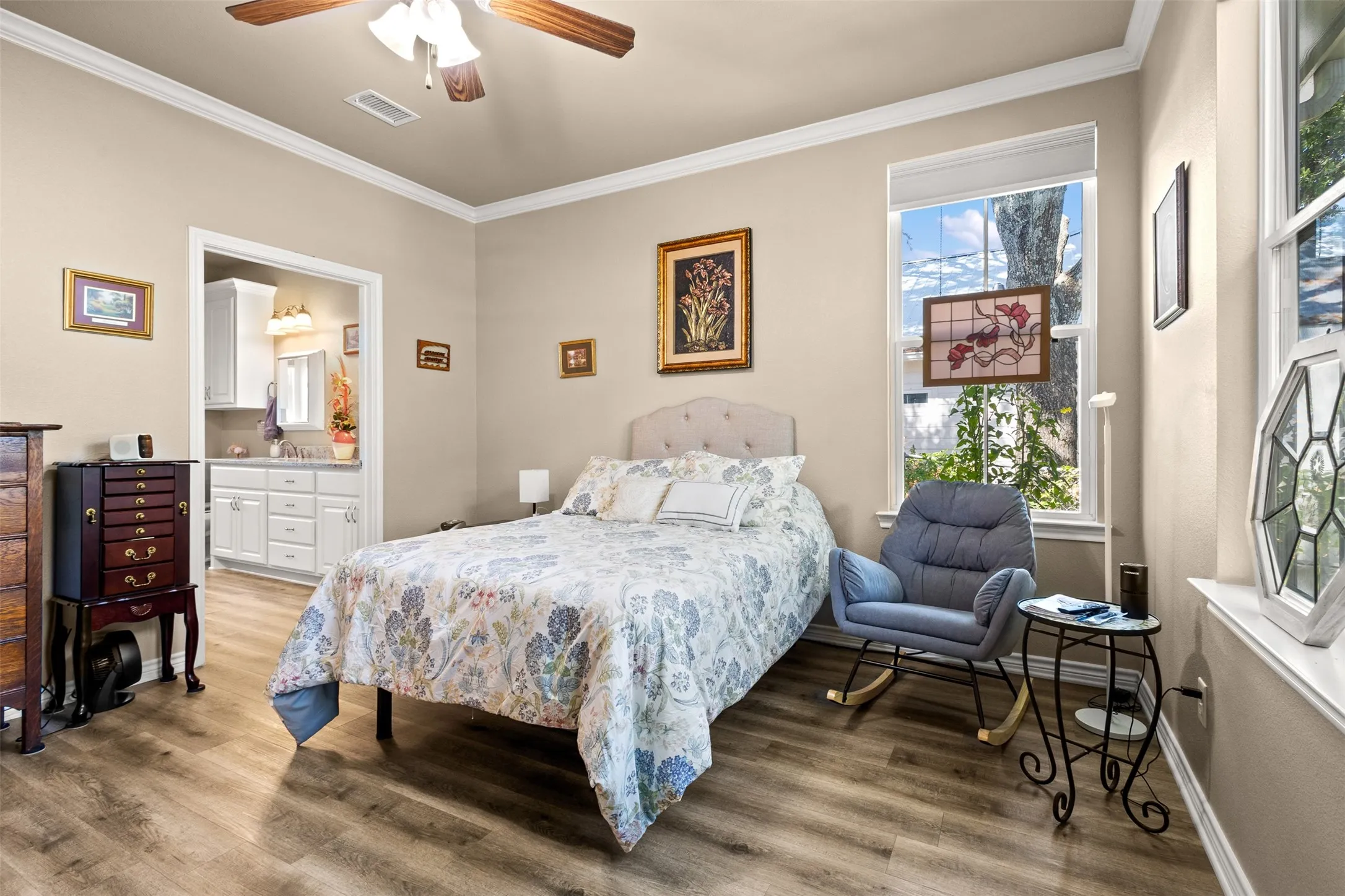 Single Family Residence For Sale in Henderson County , 122 Redondo Drive, Gun Barrel City, Texas 75156, 4 Bedroom, 3 Bathroom, 2 Garage spaces, 2,201 Sqft, built in 2020, mls#21385919, Real Estate Agent in Gun Barrel City, Homes For Sale in Henderson county, Homes For Sale in Gun Barrel City, Realtor in Gun Barrel City Texas, Real Estate Brokerage Independent Realty Texas, Luminita Cordes Realtor