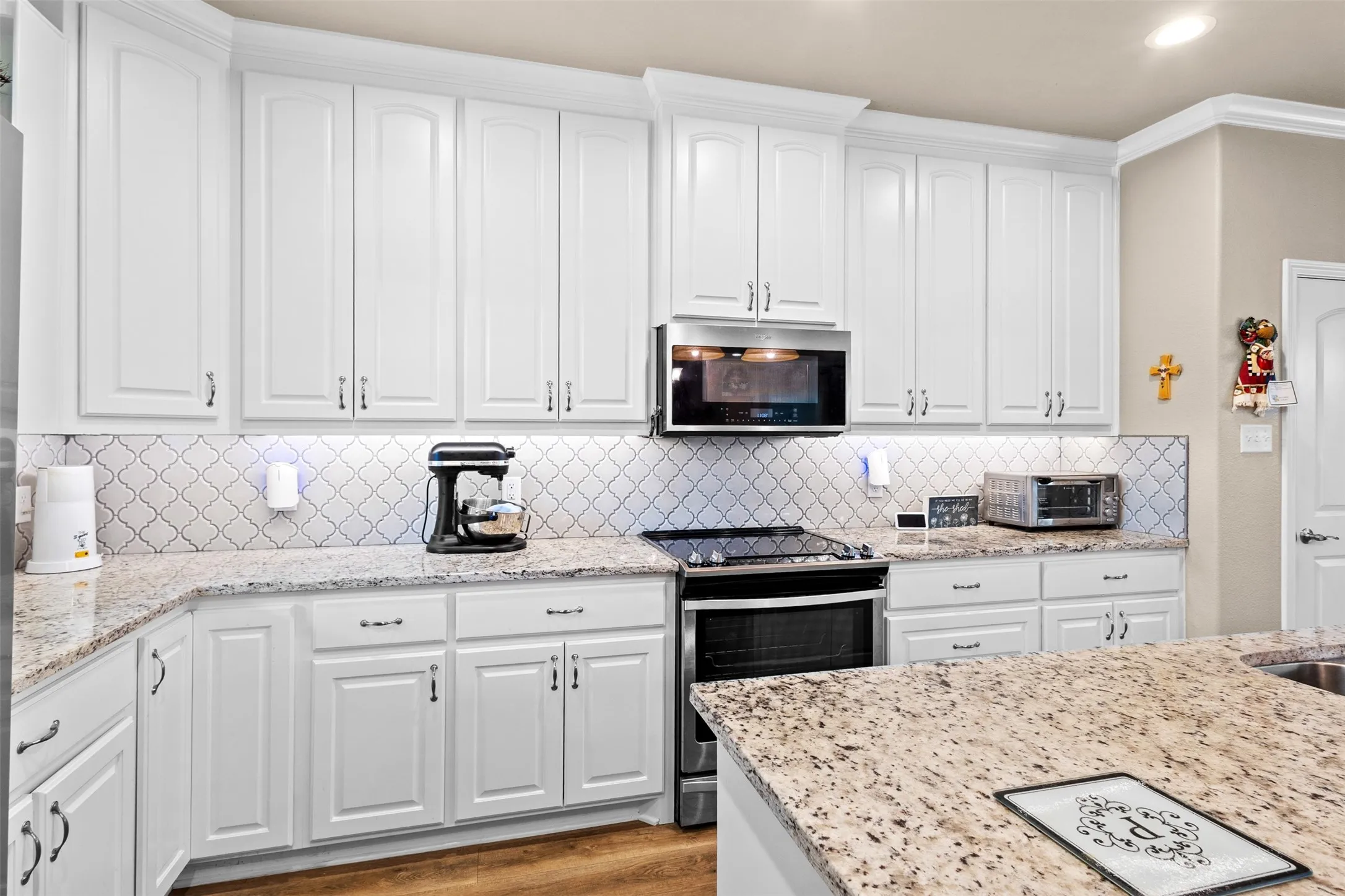 Single Family Residence For Sale in Henderson County , 122 Redondo Drive, Gun Barrel City, Texas 75156, 4 Bedroom, 3 Bathroom, 2 Garage spaces, 2,201 Sqft, built in 2020, mls#21385919, Real Estate Agent in Gun Barrel City, Homes For Sale in Henderson county, Homes For Sale in Gun Barrel City, Realtor in Gun Barrel City Texas, Real Estate Brokerage Independent Realty Texas, Luminita Cordes Realtor