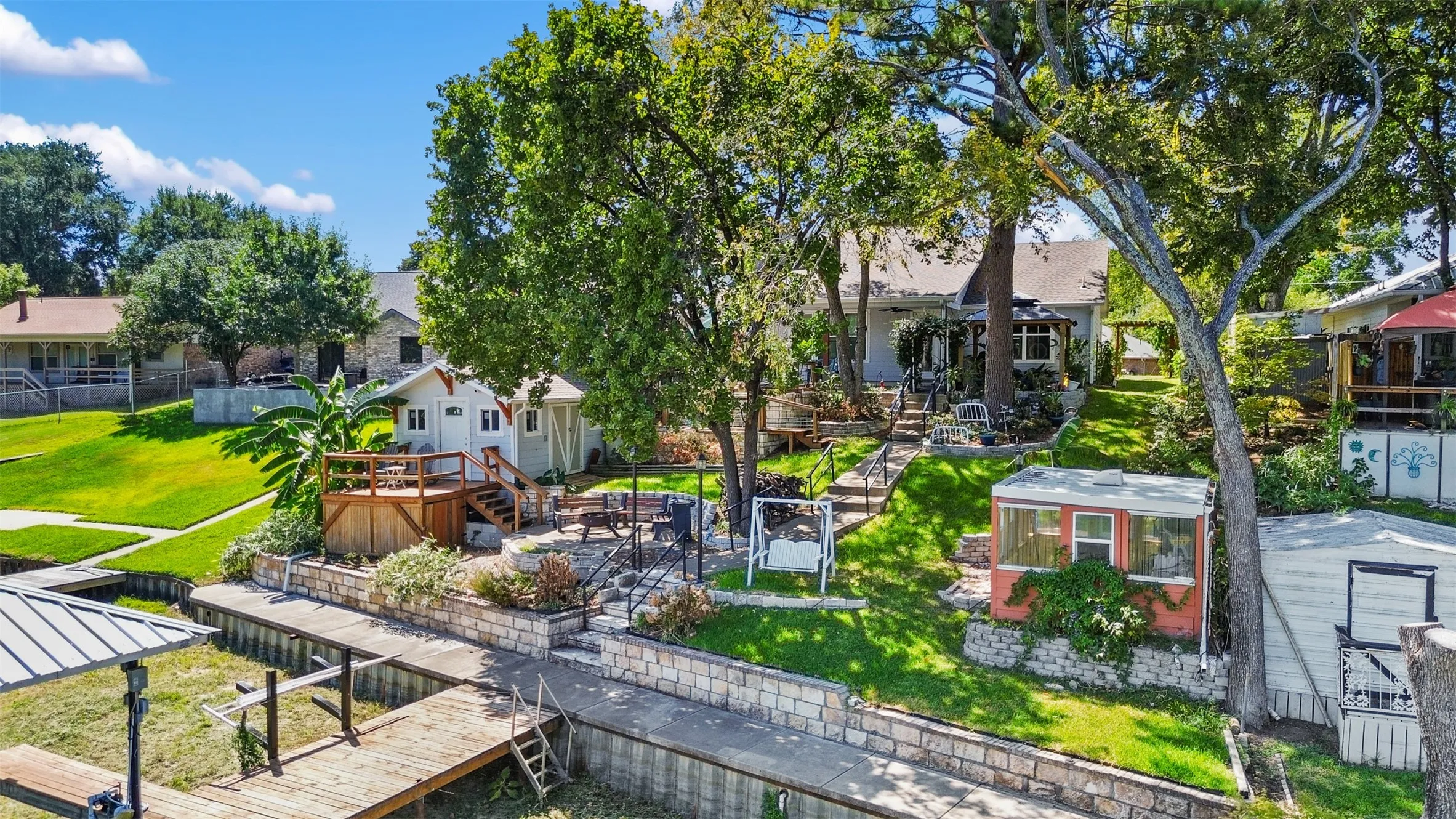 Single Family Residence For Sale in Henderson County , 122 Redondo Drive, Gun Barrel City, Texas 75156, 4 Bedroom, 3 Bathroom, 2 Garage spaces, 2,201 Sqft, built in 2020, mls#21385919, Real Estate Agent in Gun Barrel City, Homes For Sale in Henderson county, Homes For Sale in Gun Barrel City, Realtor in Gun Barrel City Texas, Real Estate Brokerage Independent Realty Texas, Luminita Cordes Realtor