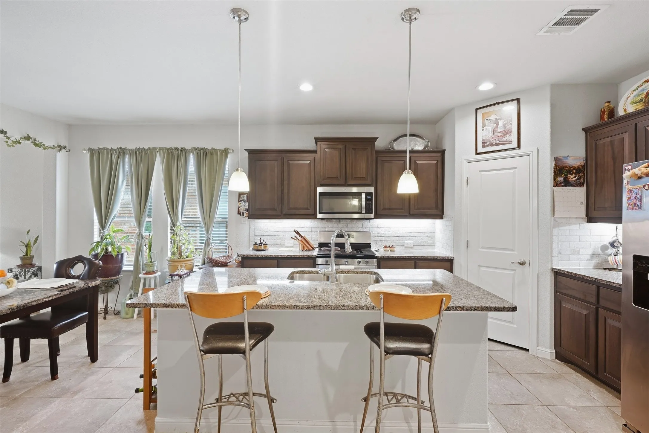 Single Family Residence For Sale in Tarrant County , 9024 Pearfield Road, Fort Worth, Texas 76179, 3 Bedroom, 2 Bathroom, 2 Garage spaces, 1,815 Sqft, built in 2020, mls#21396116, Real Estate Agent in Fort Worth, Homes For Sale in Tarrant county, Homes For Sale in Fort Worth, Realtor in Fort Worth Texas, Real Estate Brokerage Independent Realty Texas, Luminita Cordes Realtor